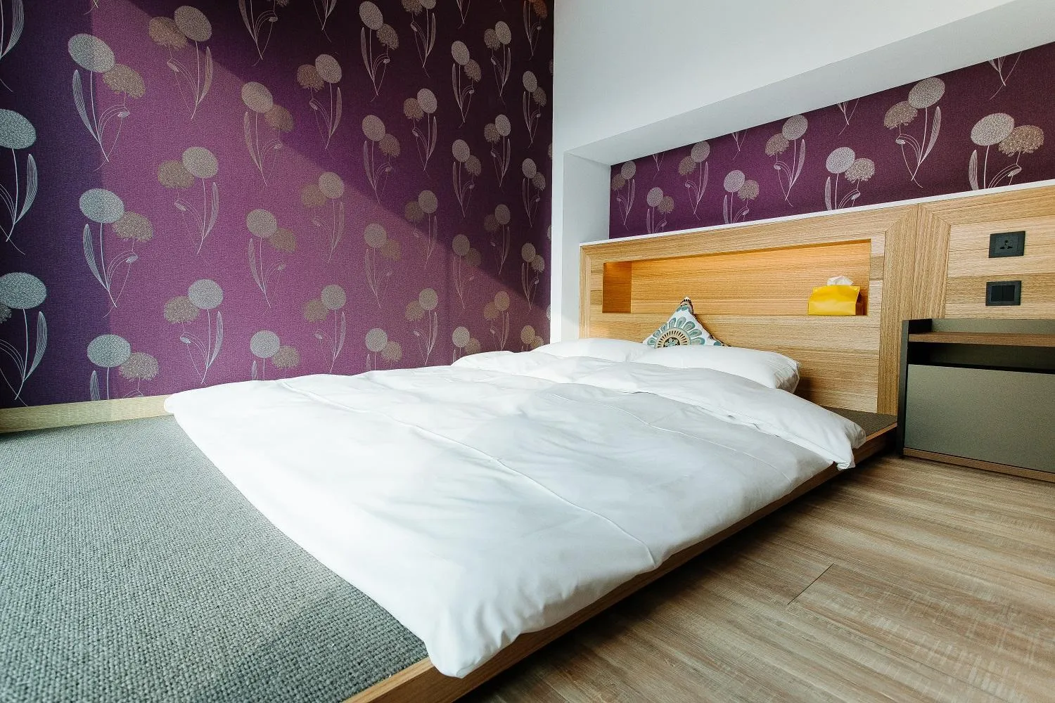 Bed in CHECK inn Taichung Zhongshan