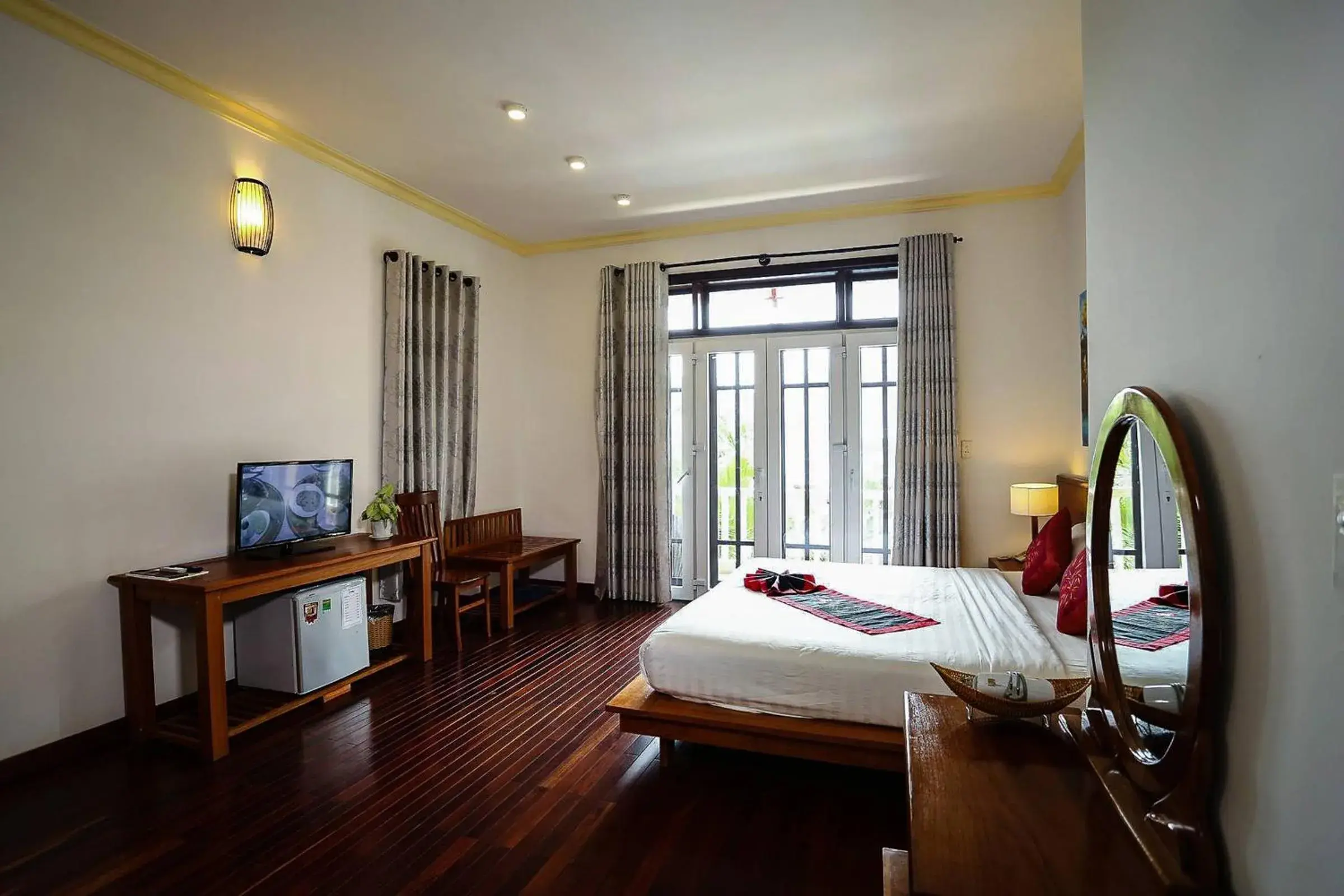Bedroom, TV/Entertainment Center in Hoi An Holiday Villa