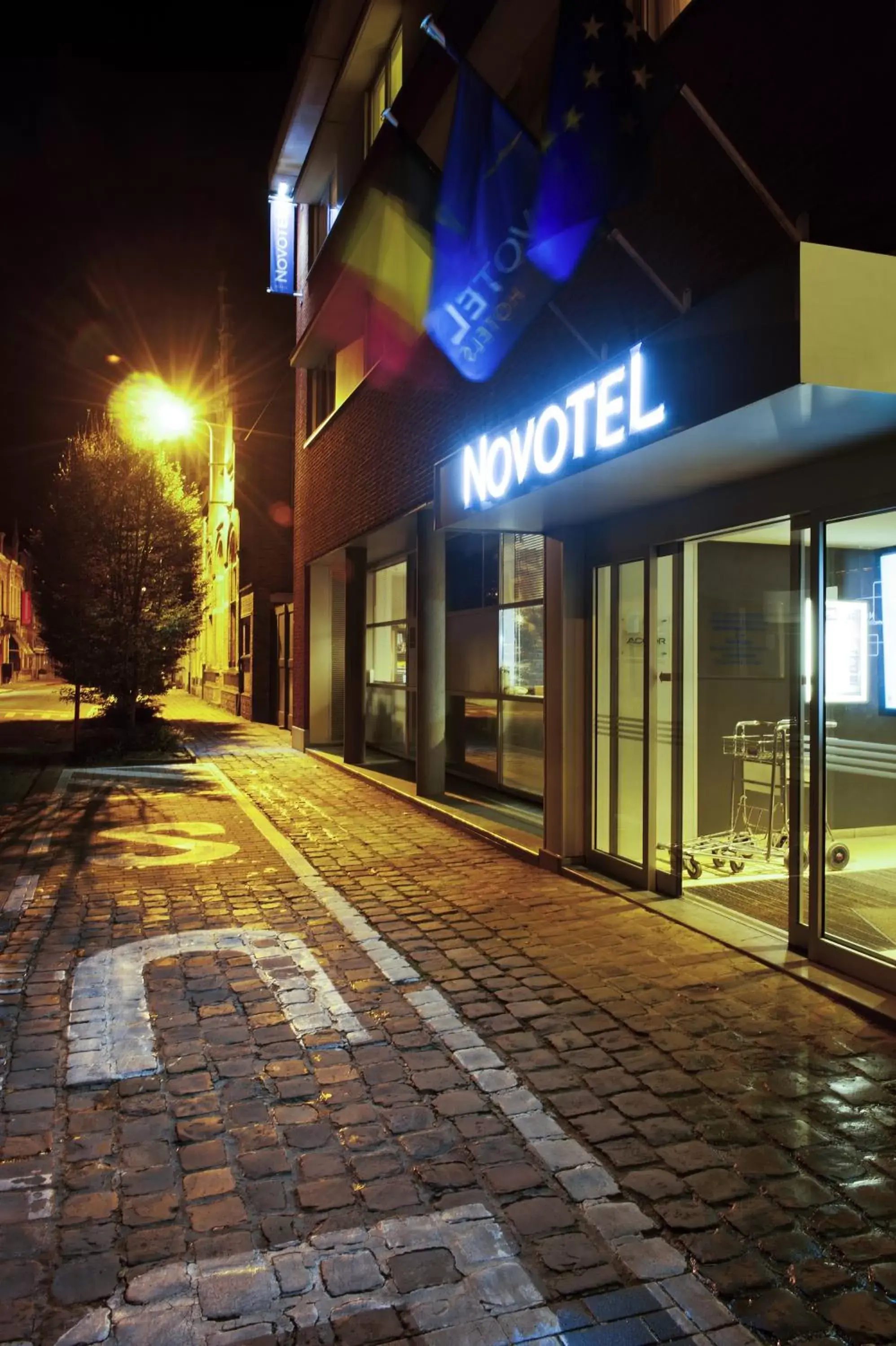 Facade/entrance in Novotel Ieper Centrum