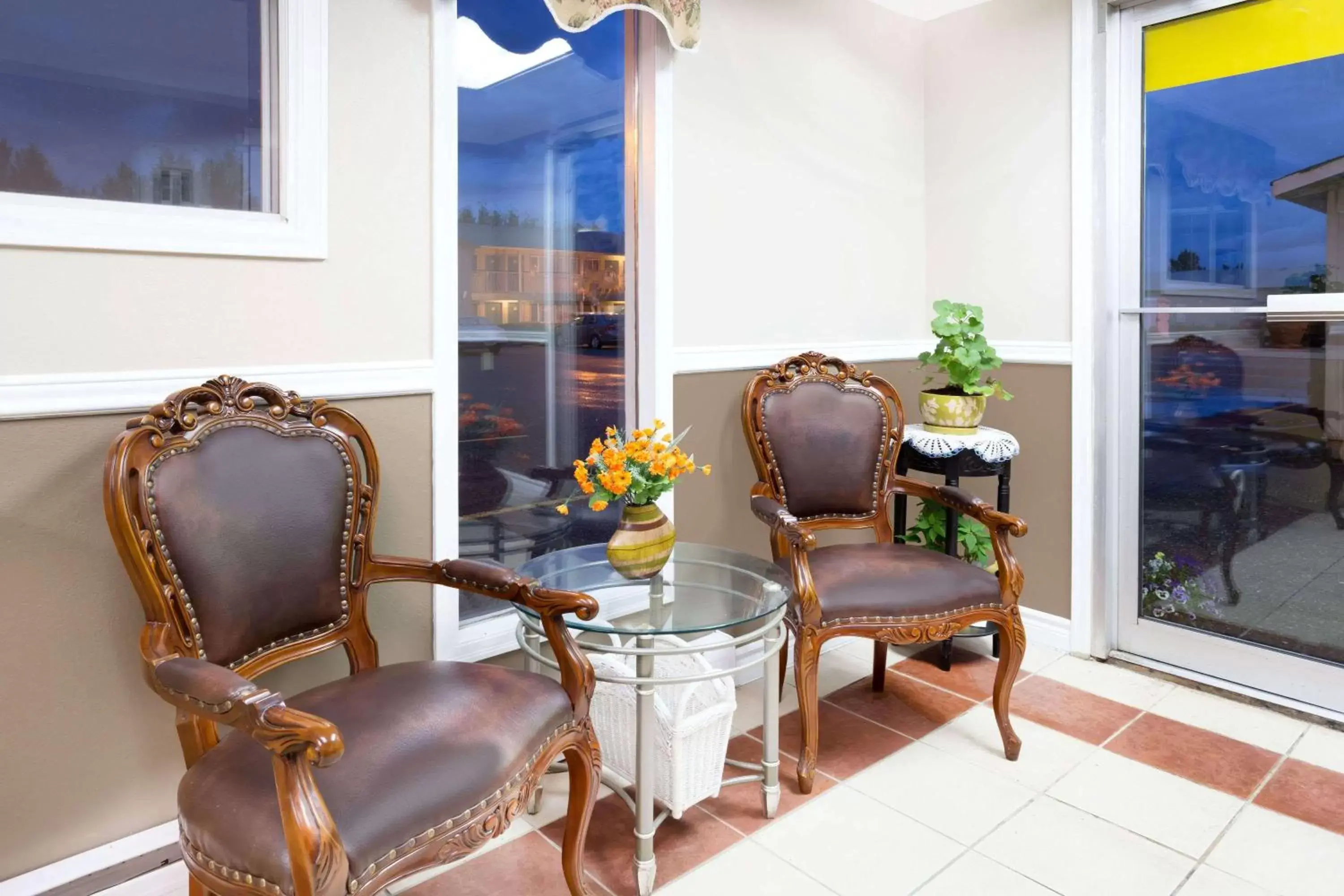 Lobby or reception in Super 8 by Wyndham Quesnel BC Lobby or reception in Super 8 by Wyndham Quesnel BC