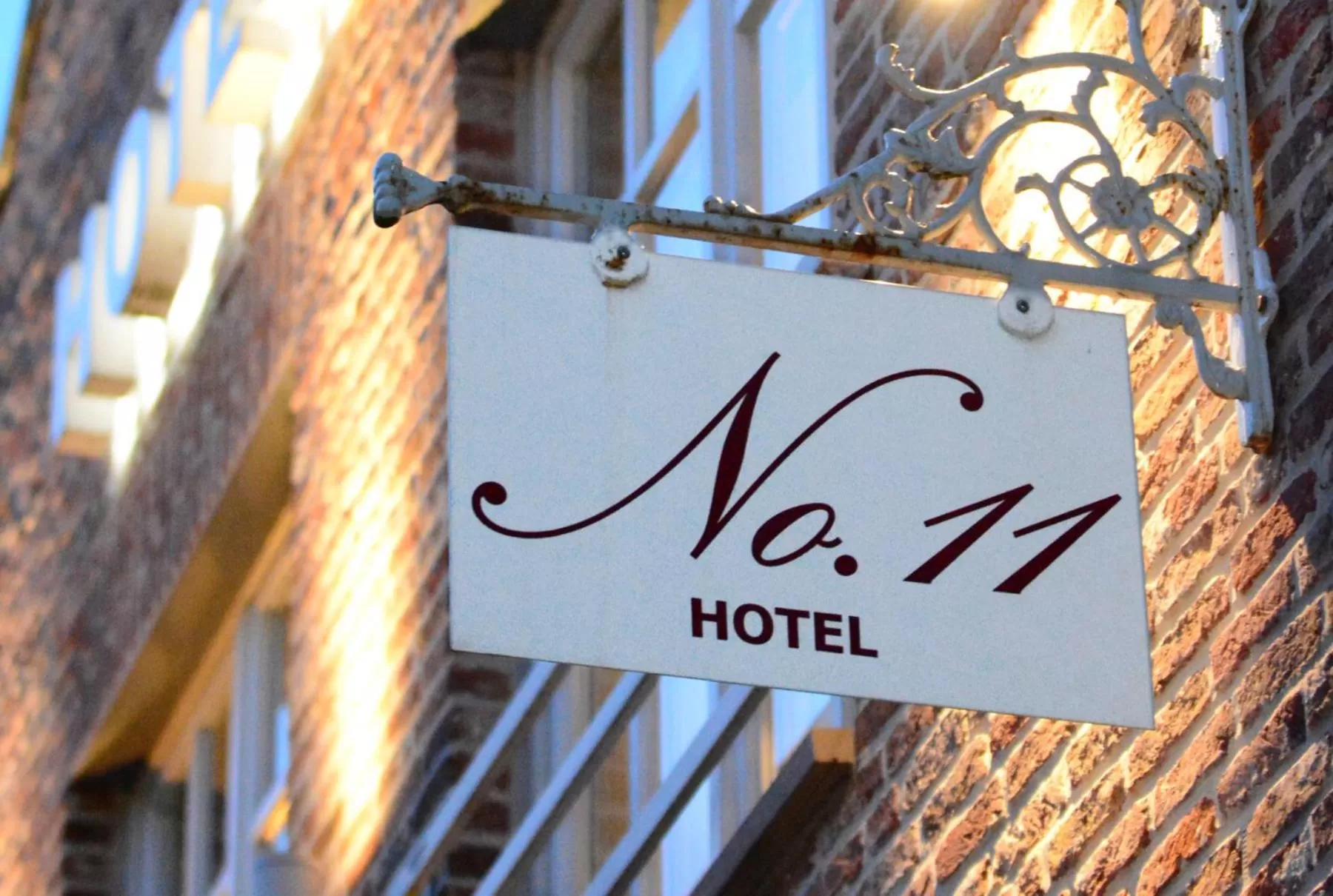 Property logo or sign in Hotel No. 11