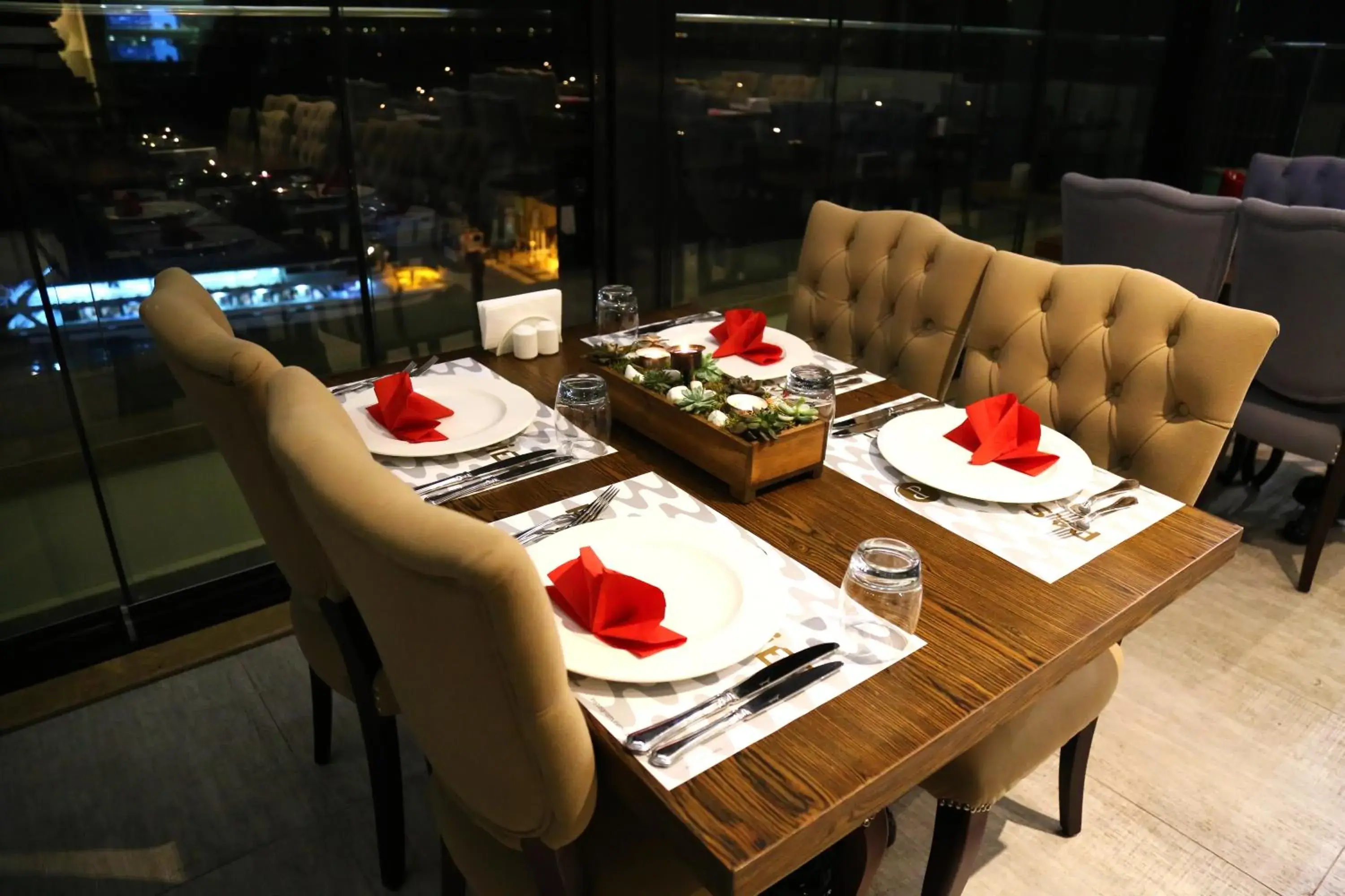 Food and drinks in Pasaport Pier Hotel Food and drinks in Pasaport Pier Hotel