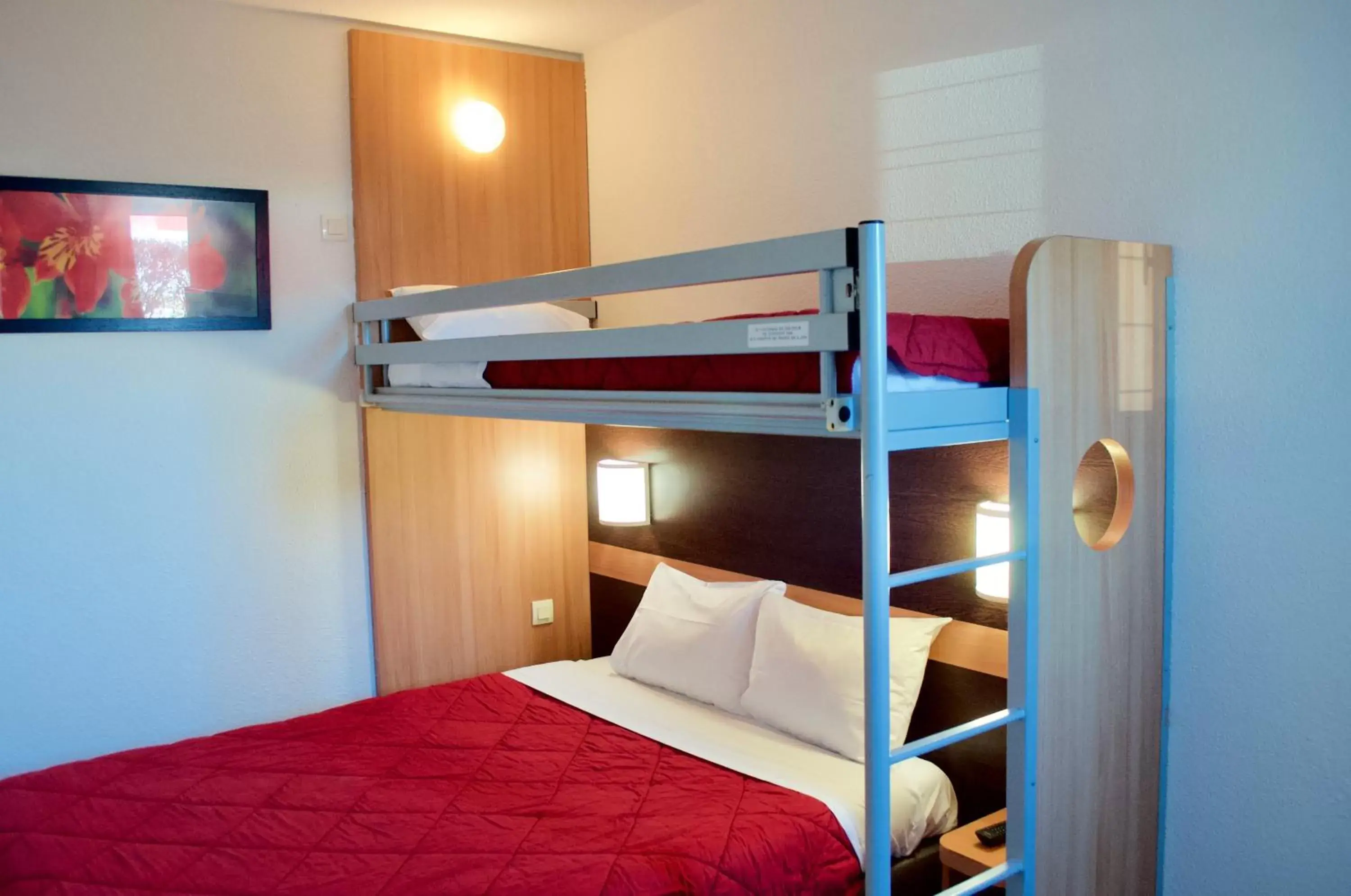 Family, Bunk Bed in Premiere Classe Bordeaux Sud Pessac Bersol