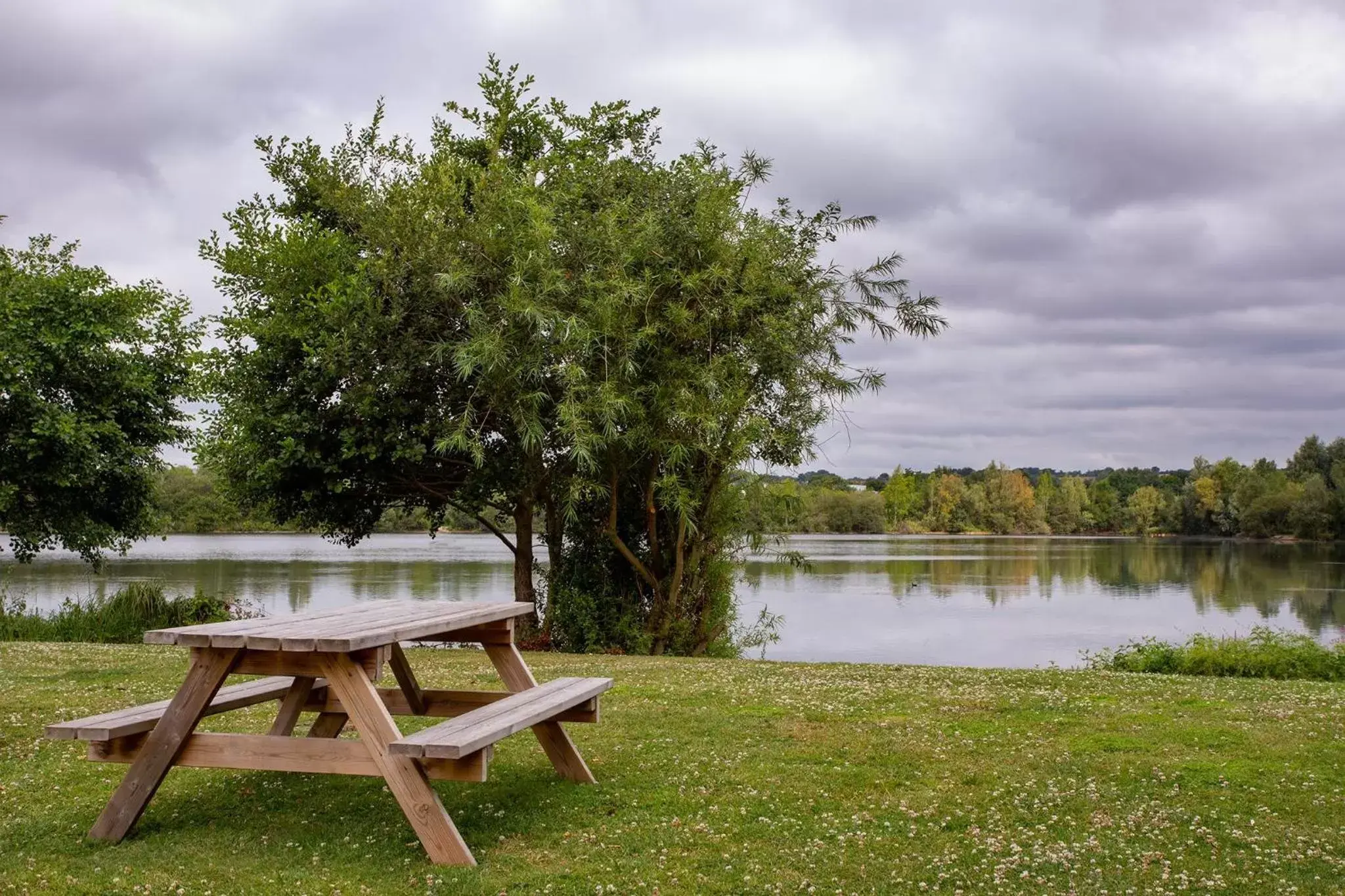 Fitness centre/facilities, Garden in Crowne Plaza Marlow, an IHG Hotel