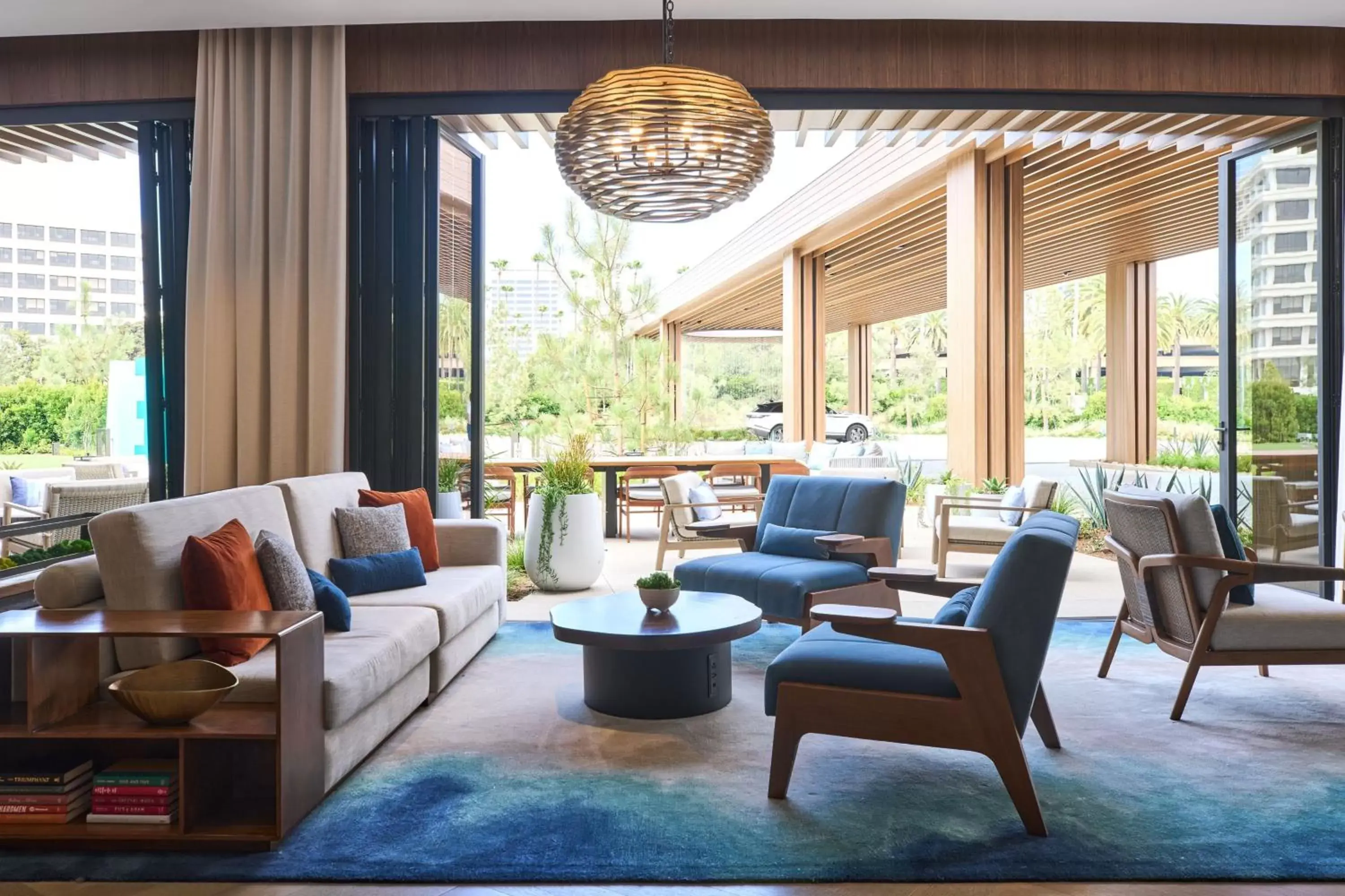 Lobby or reception, Seating Area in VEA Newport Beach, a Marriott Resort & Spa