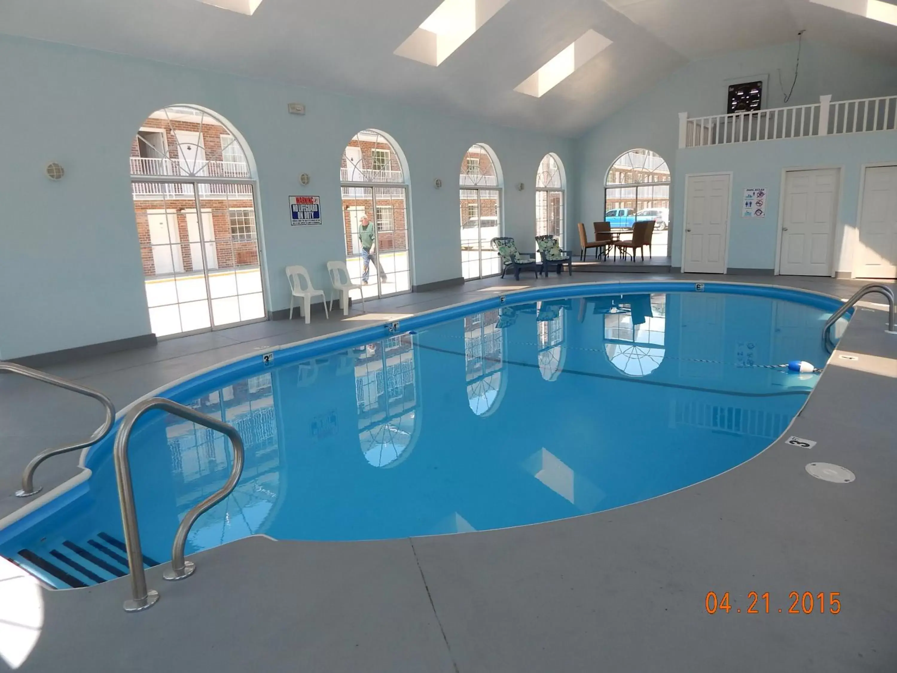 Swimming Pool in Carriage House Inn