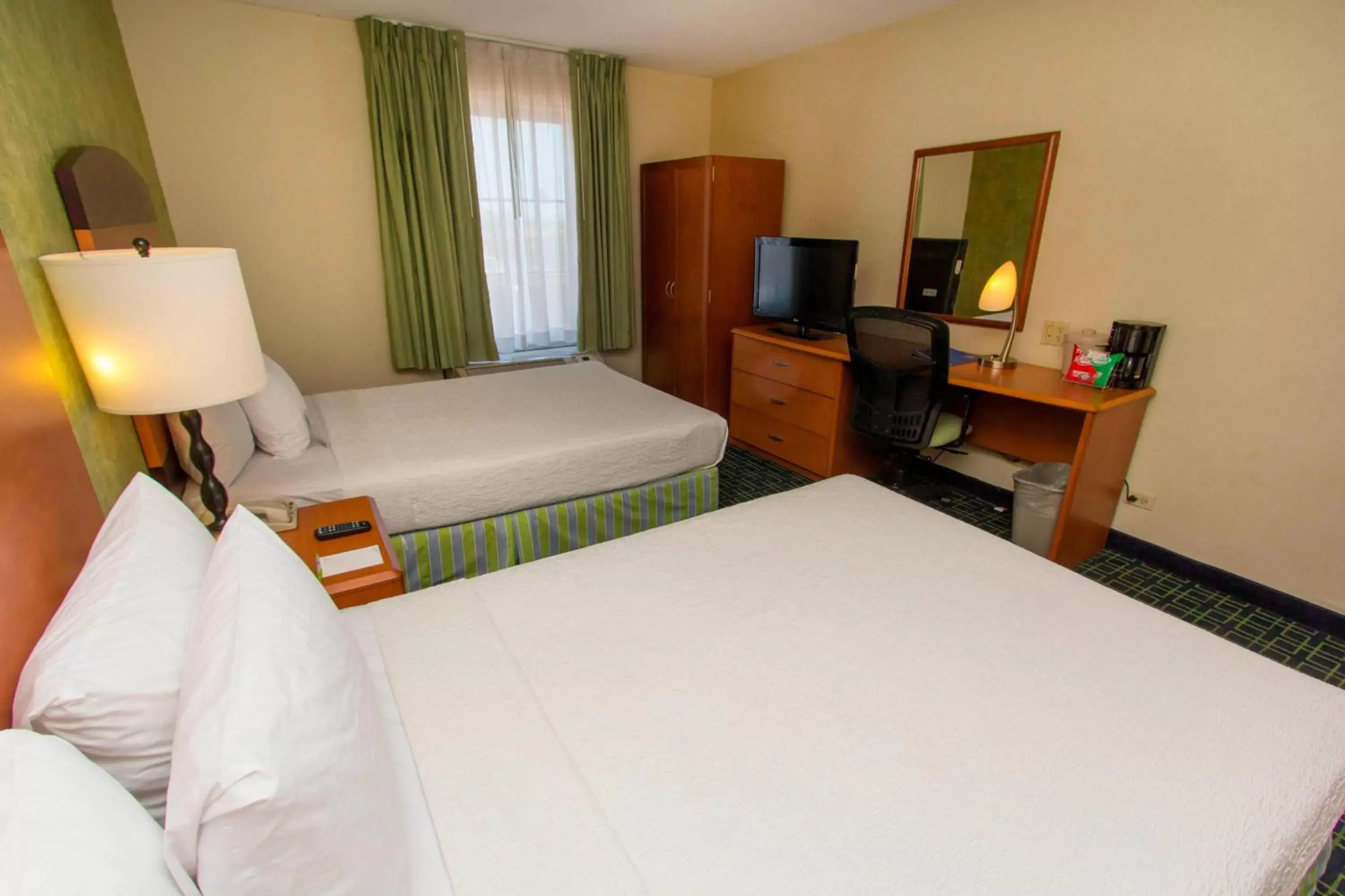 Photo of the whole room, Bed in Fairfield by Marriott Monterrey Airport