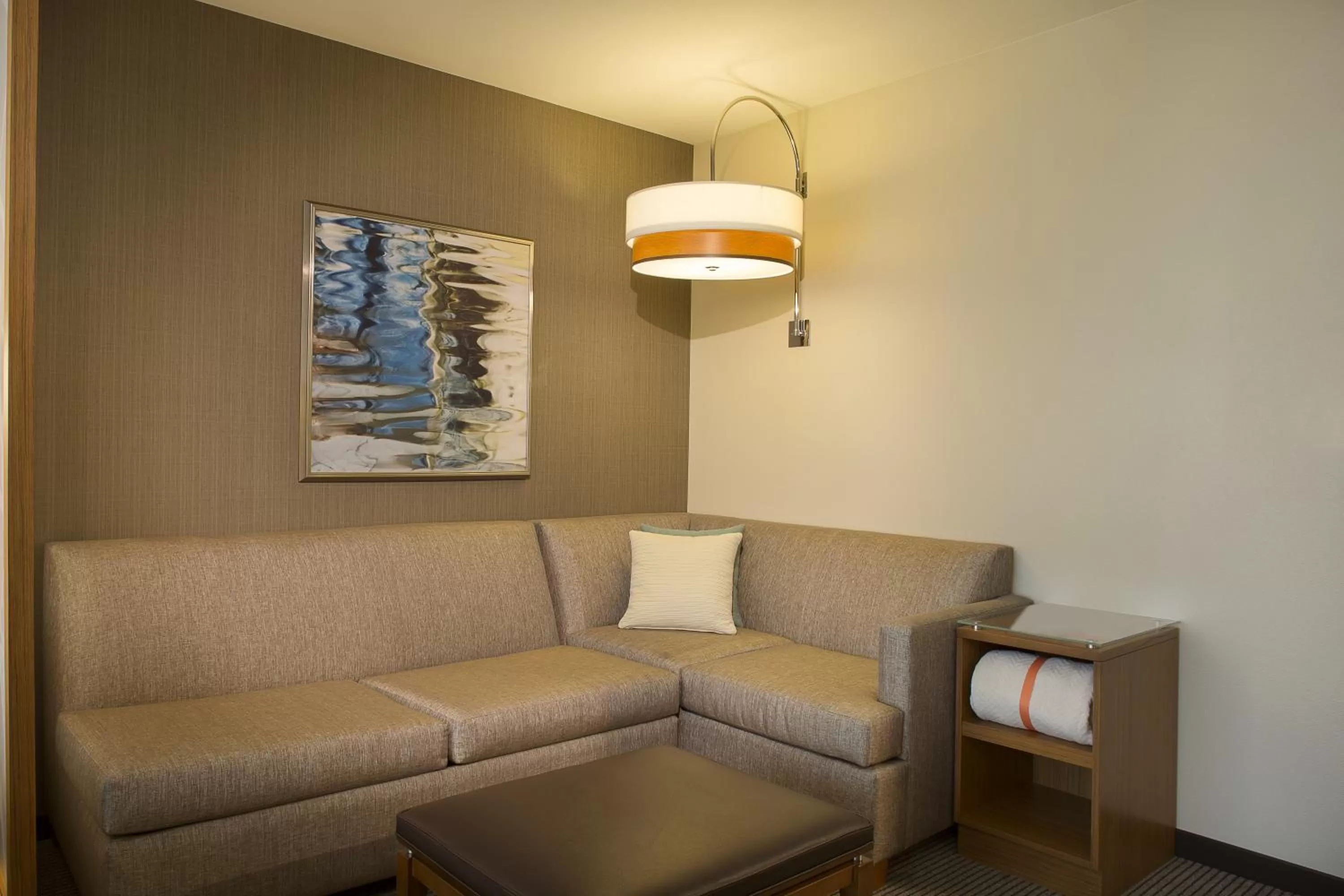 Queen Room with Two Queen Beds, Sofa Bed and Accessible Tub in Hyatt Place Washington DC/US Capitol