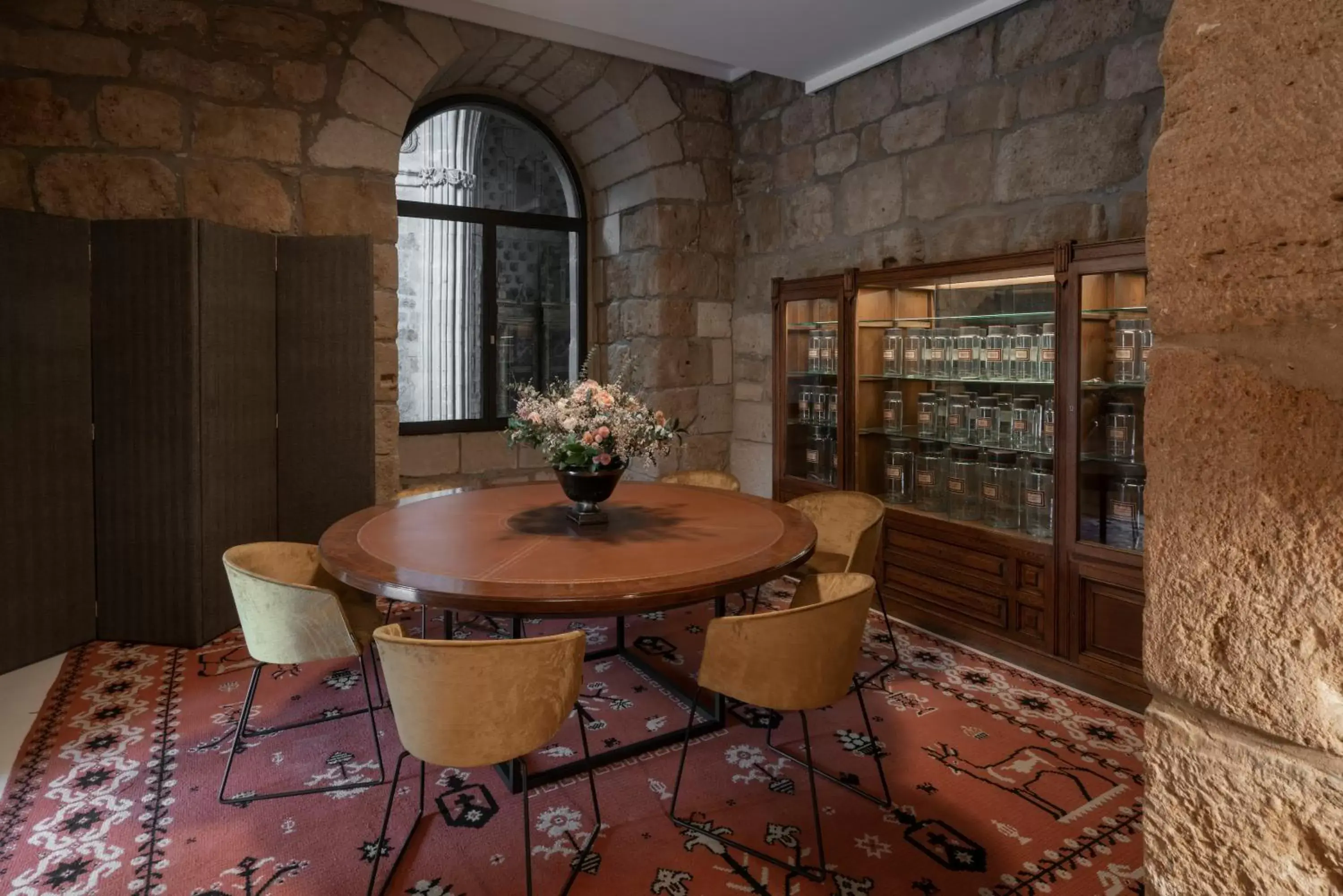 Library in Parador de Turismo de León