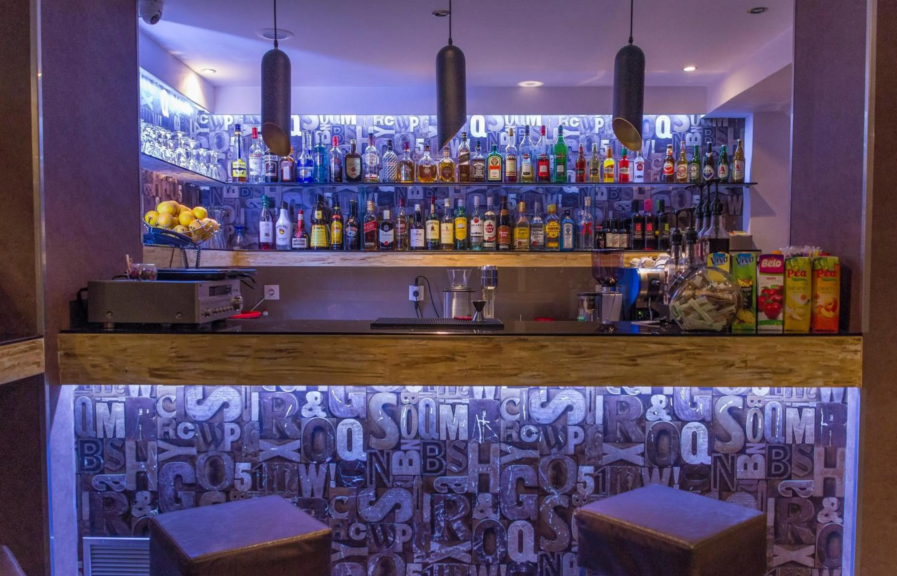 Lounge or bar in Athens Choice Hotel