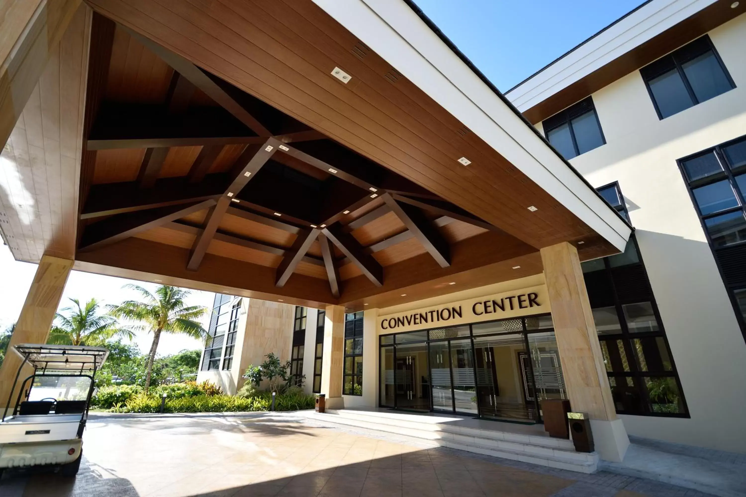 Business facilities, Facade/Entrance in Henann Resort Alona Beach