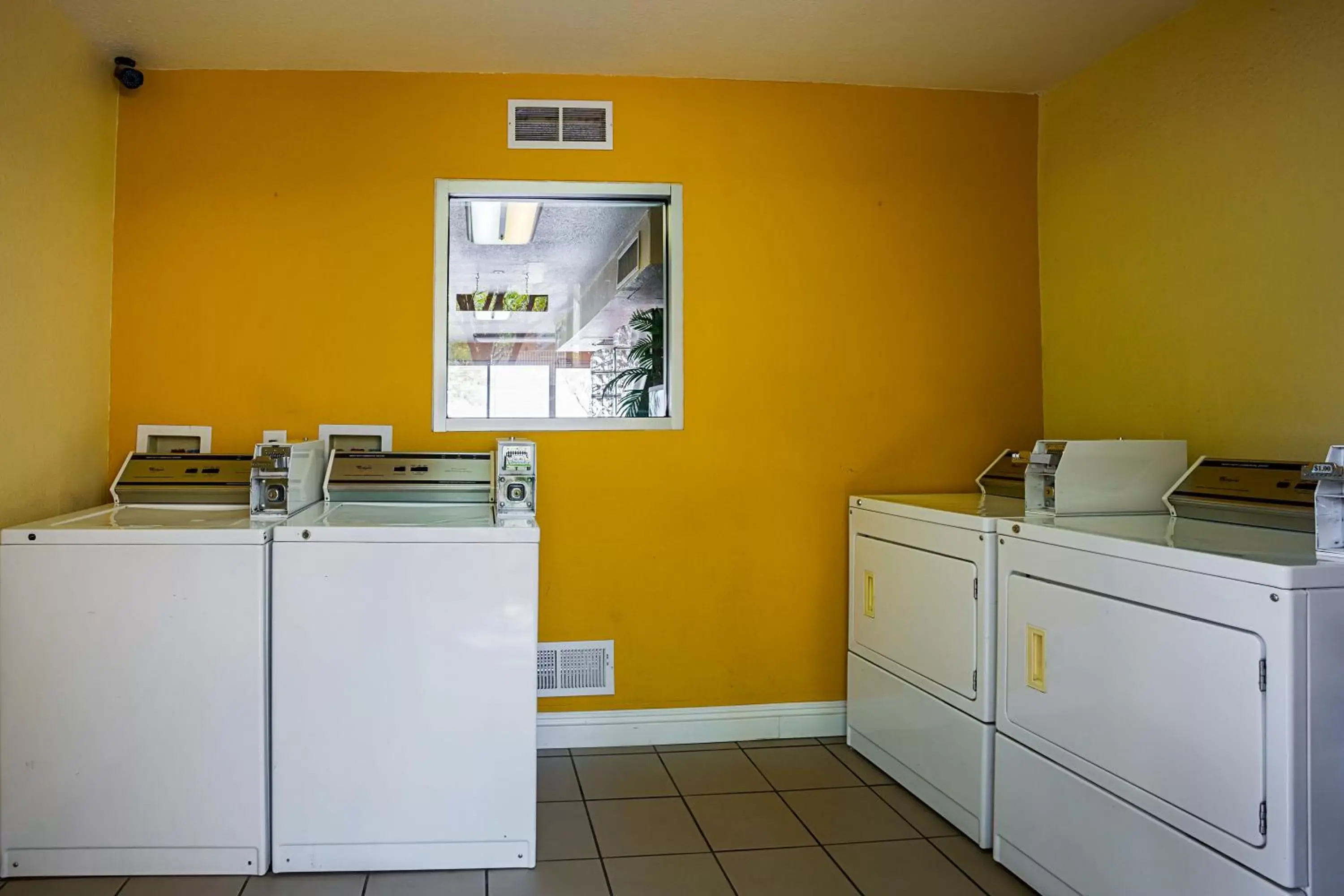 Other, Kitchen/Kitchenette in Motel 6-Holbrook, AZ