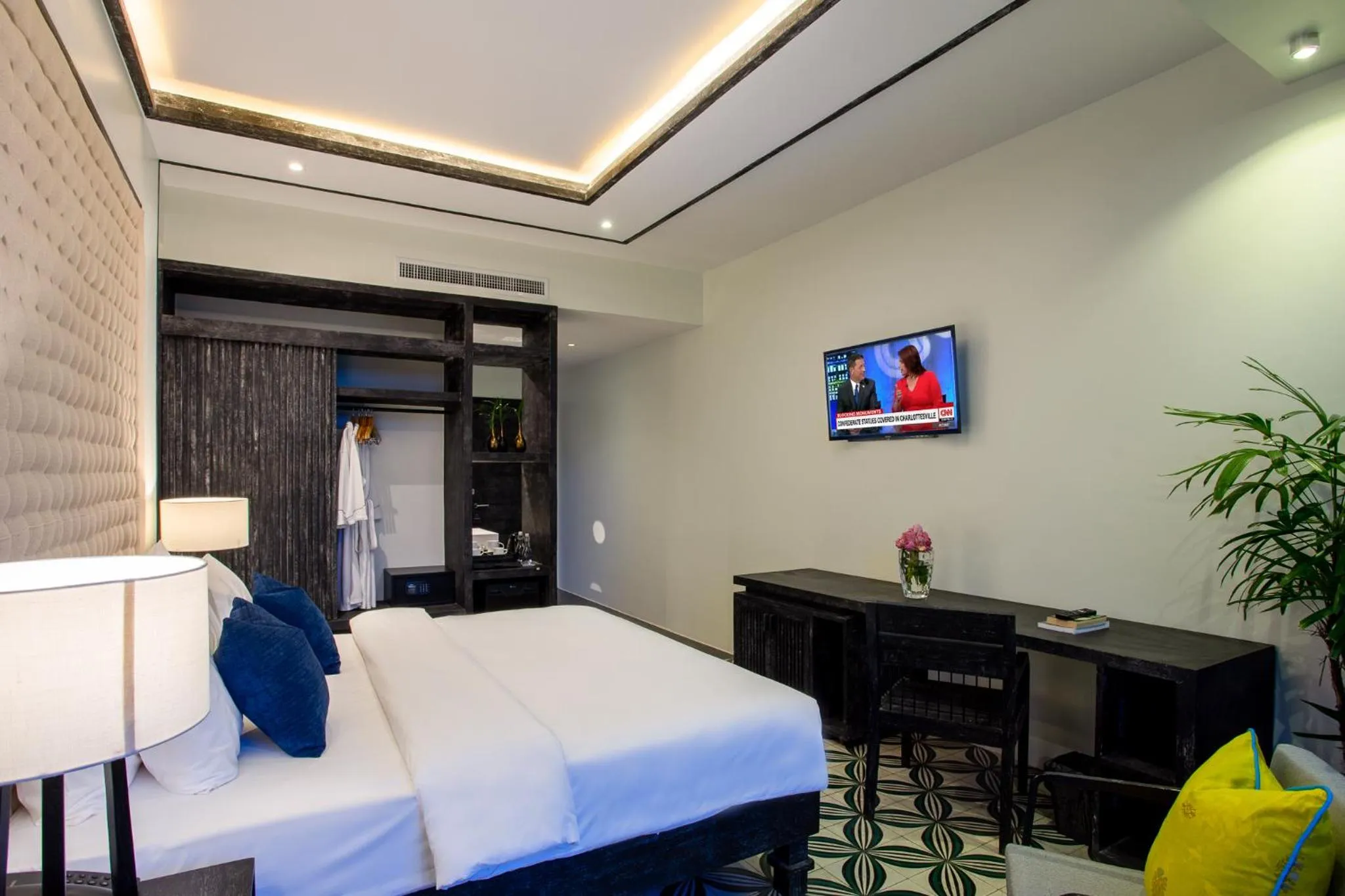 Living room, Bed in Monthara Angkor Residence