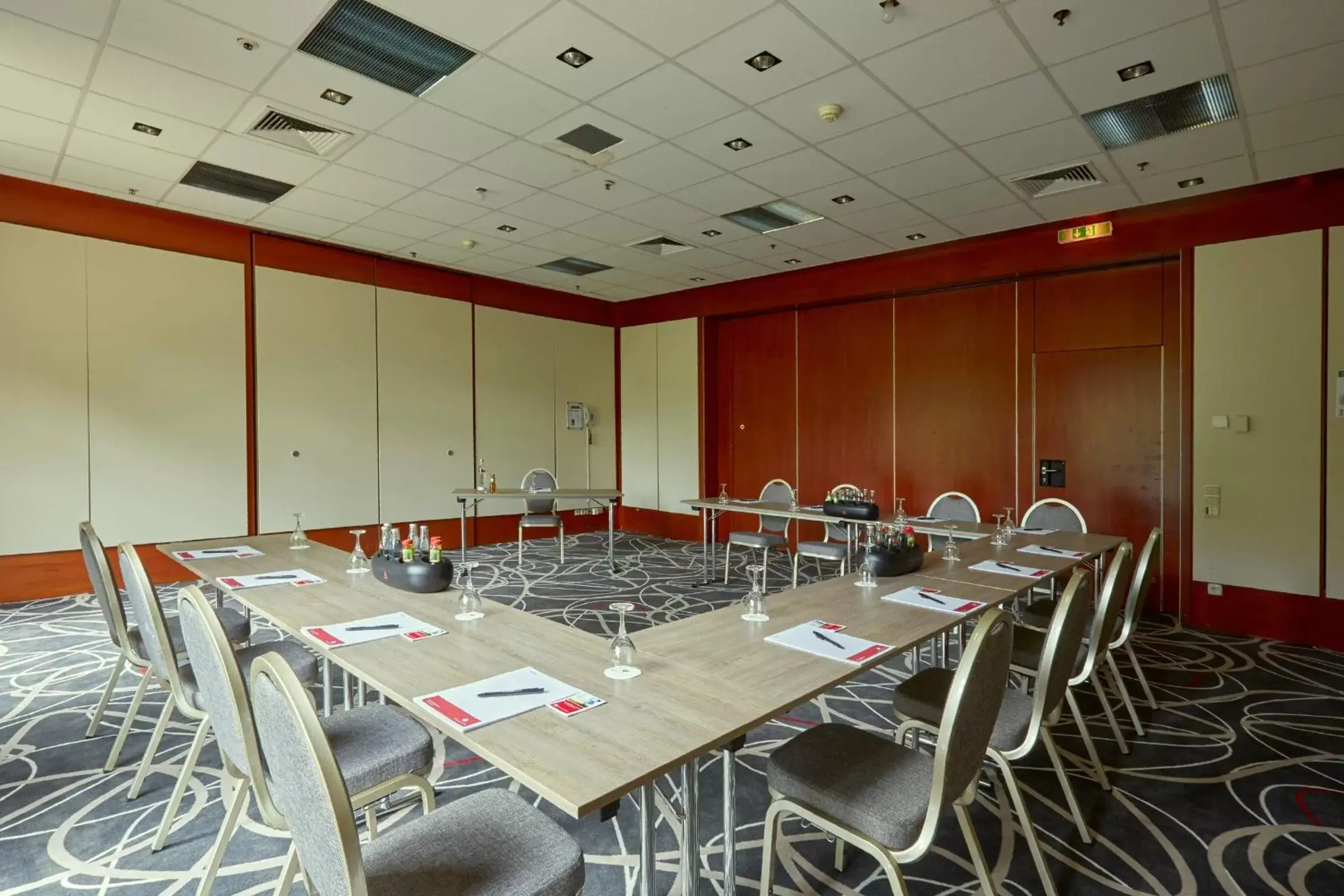 Business facilities in H+ Hotel Bad Soden