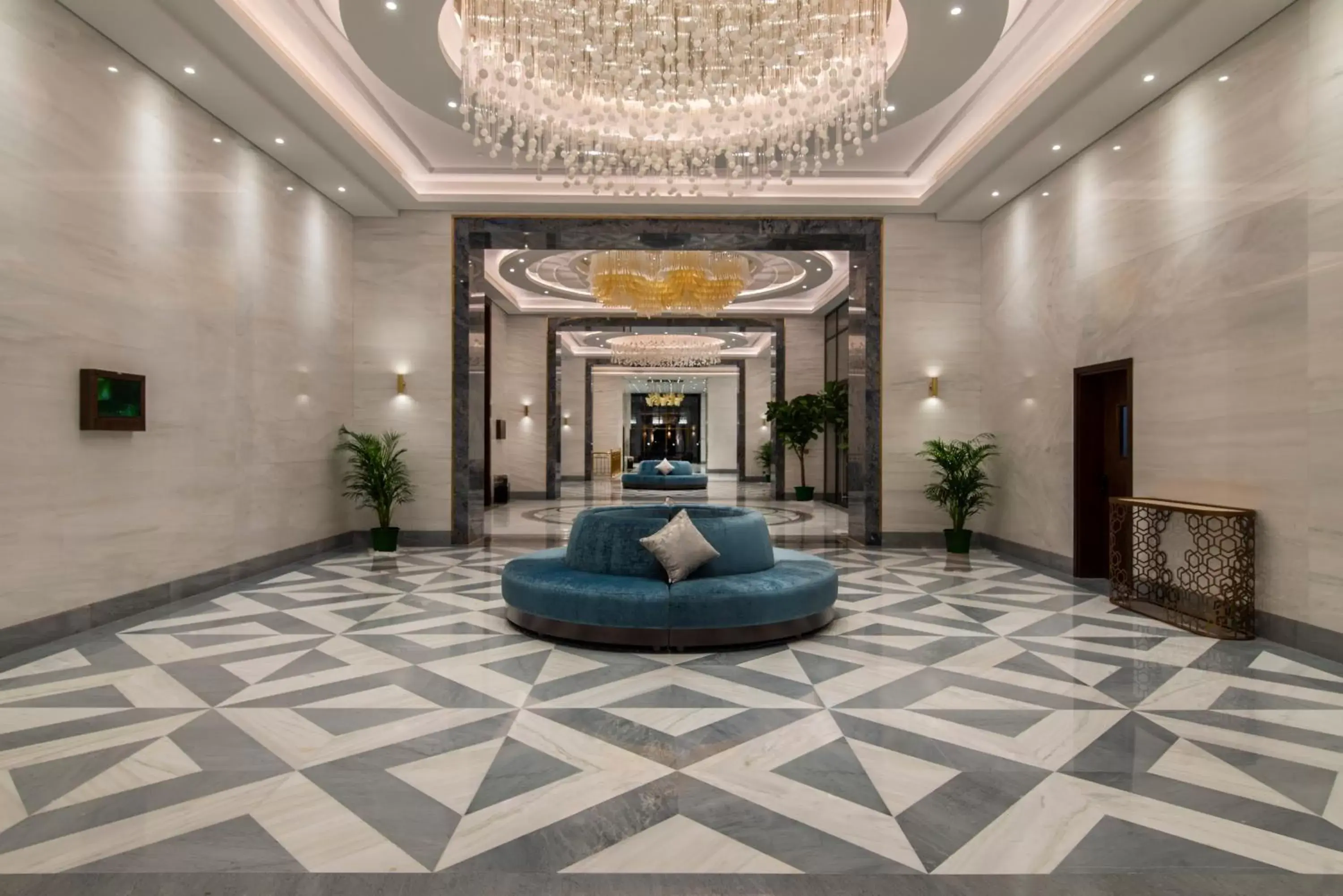 Lobby or reception, Lobby/Reception in Movenpick Hotel and Residences Riyadh