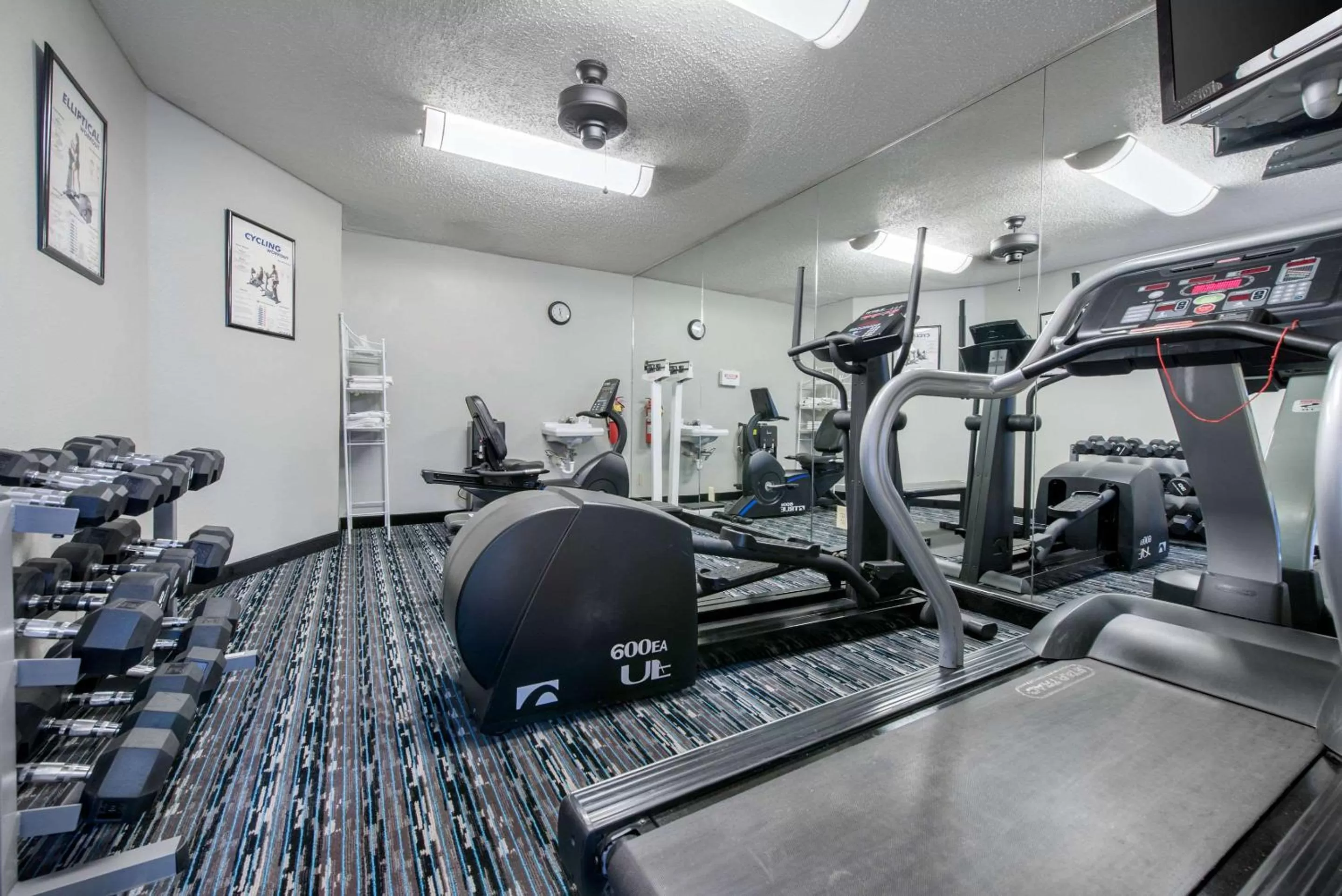 Fitness centre/facilities in Quality Inn & Suites Brownsburg - Indianapolis West