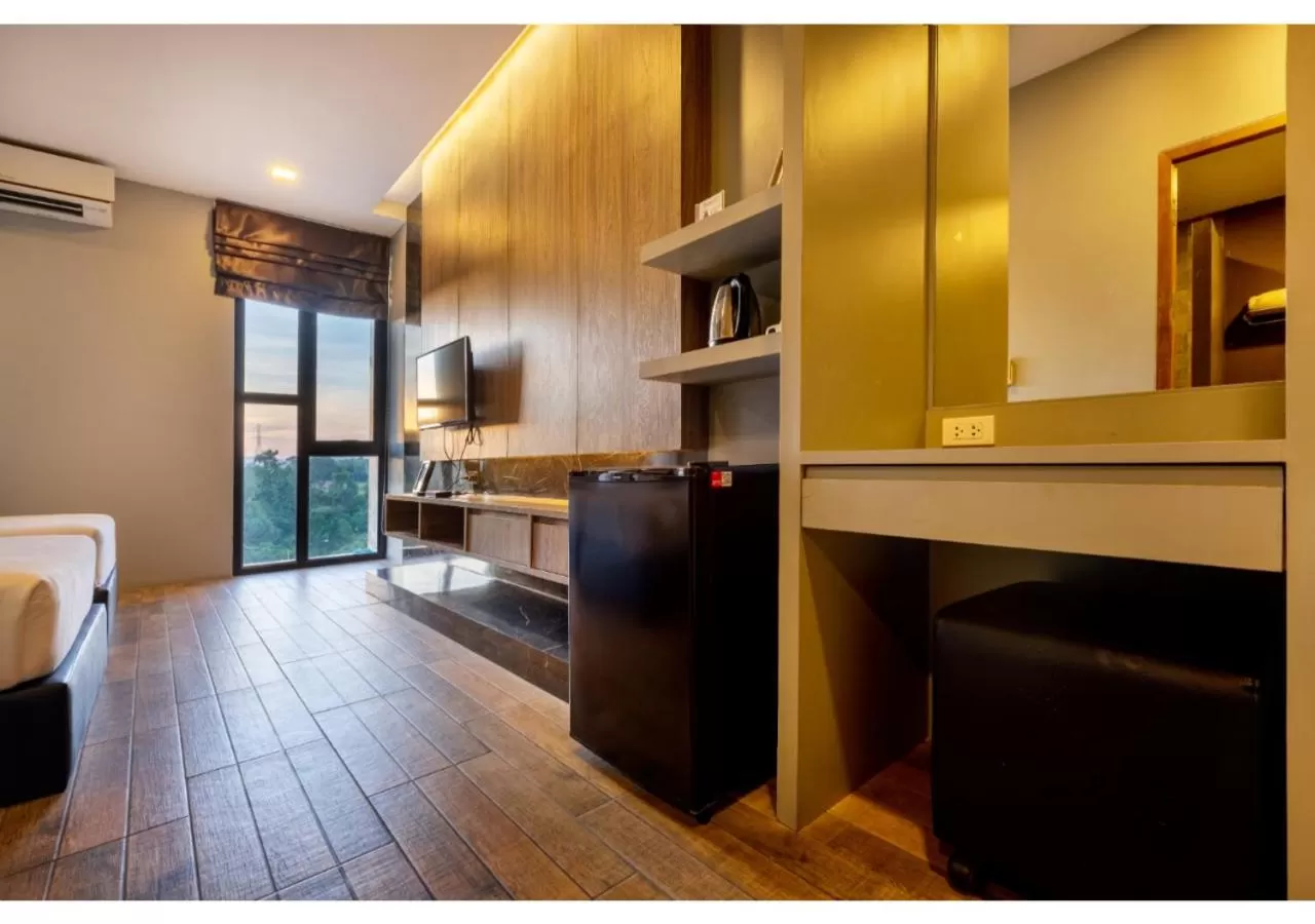 TV and multimedia in The Wind Hotel