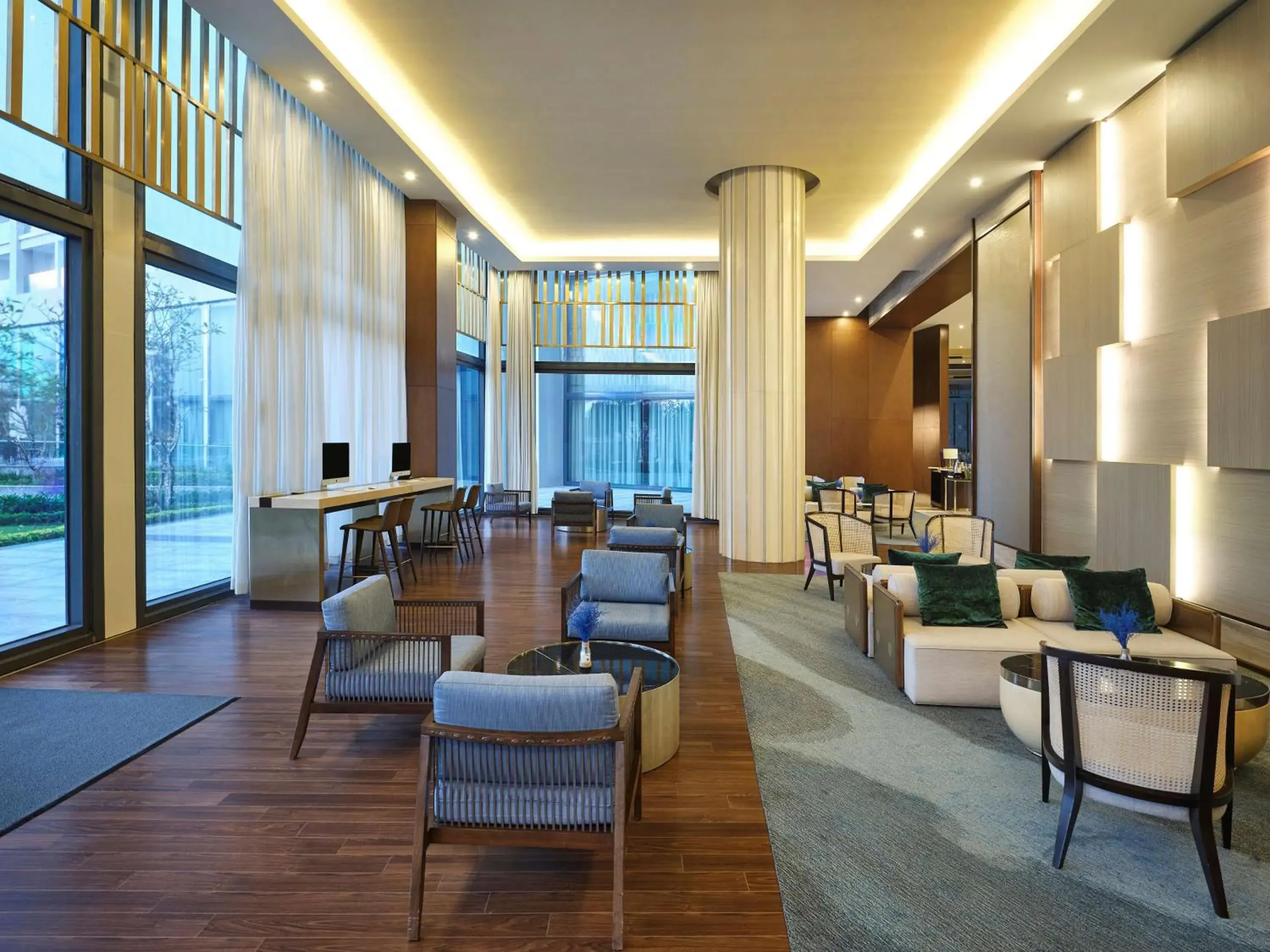 Lobby or reception, Restaurant/Places to Eat in Radisson Blu Resort Phu Quoc