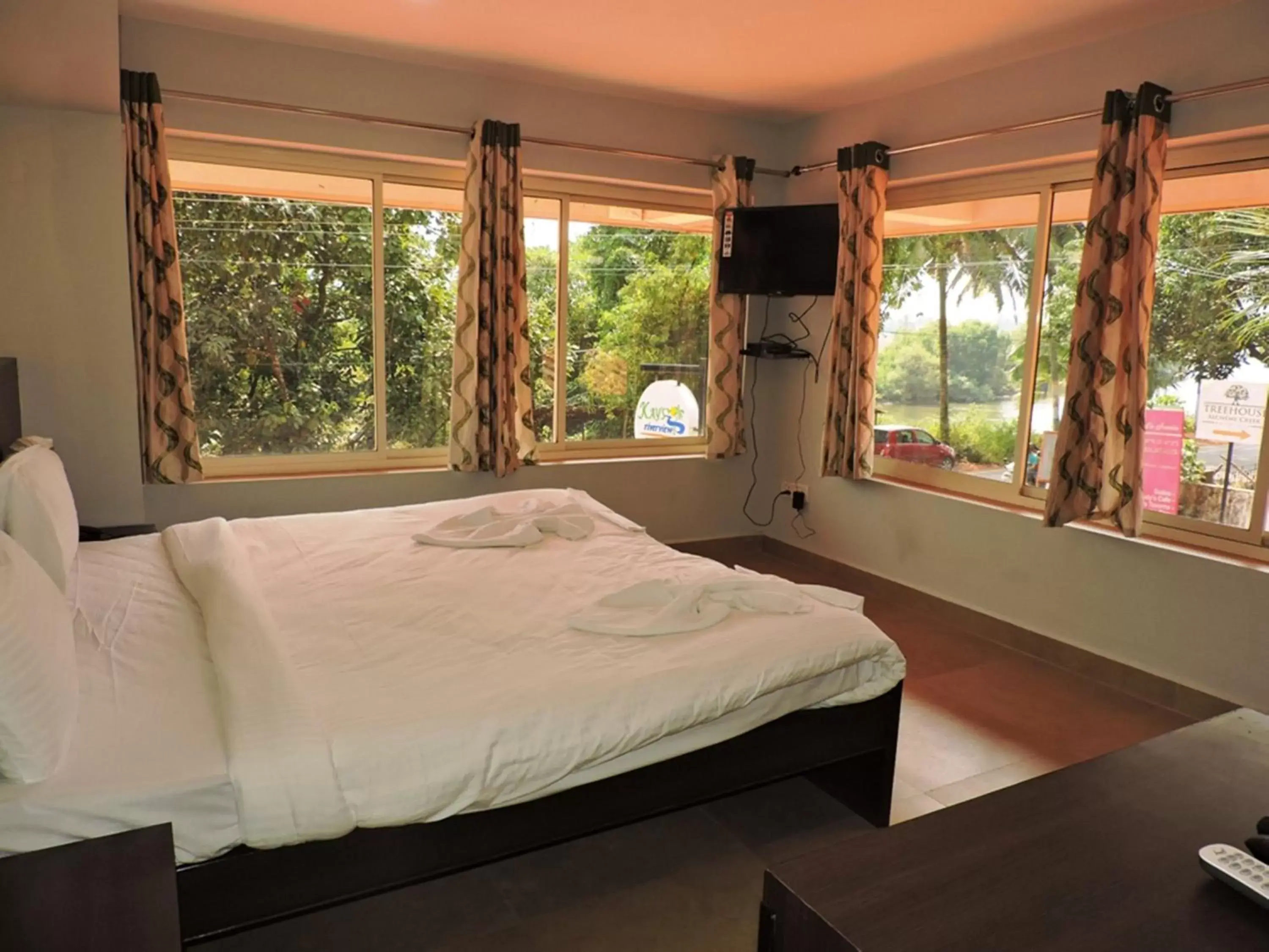 Bed in Kay's Riverview Resort - Near Baga Beach Bed in Kay's Riverview Resort - Near Baga Beach