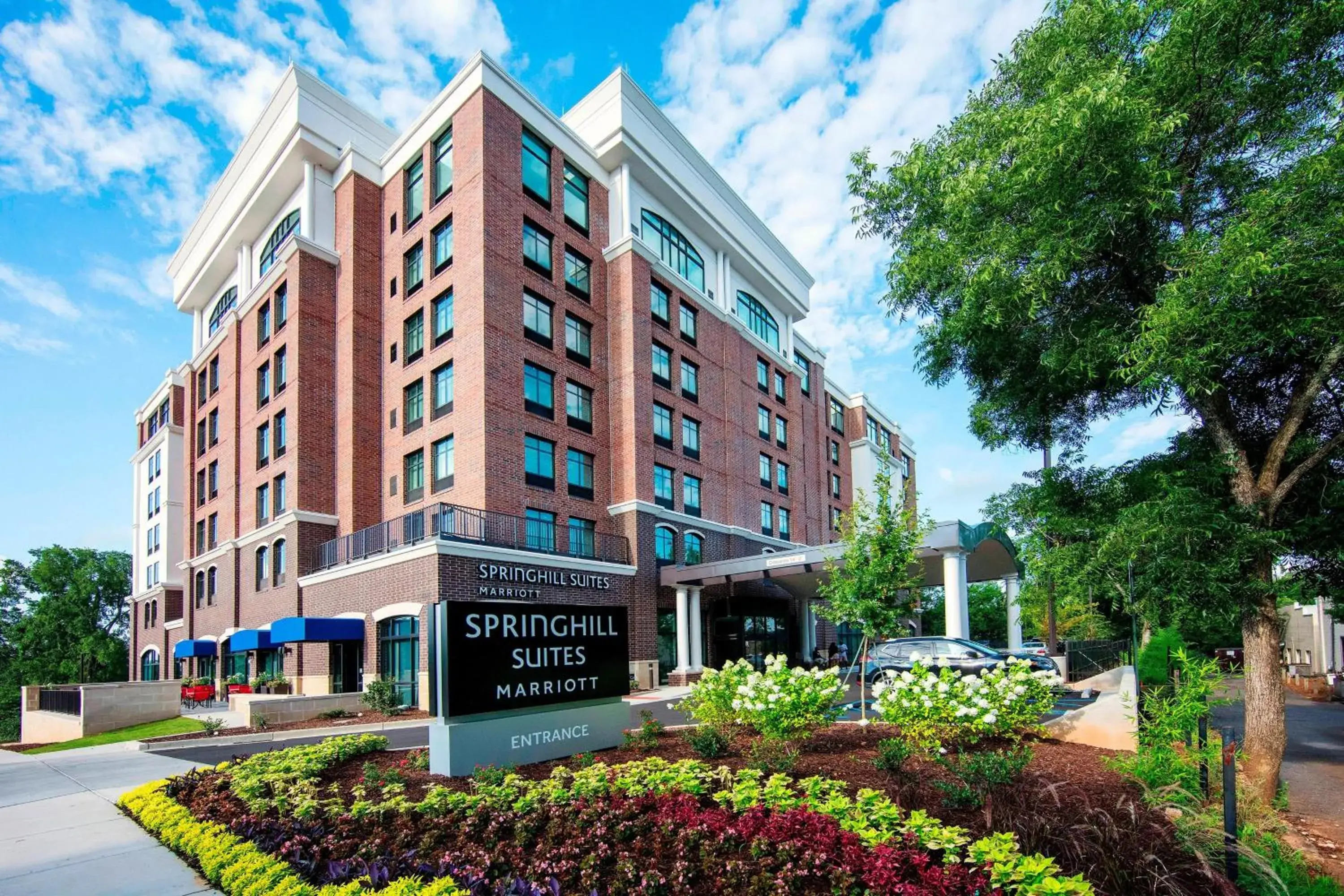 Property Building in SpringHill Suites by Marriott Athens Downtown/University Area