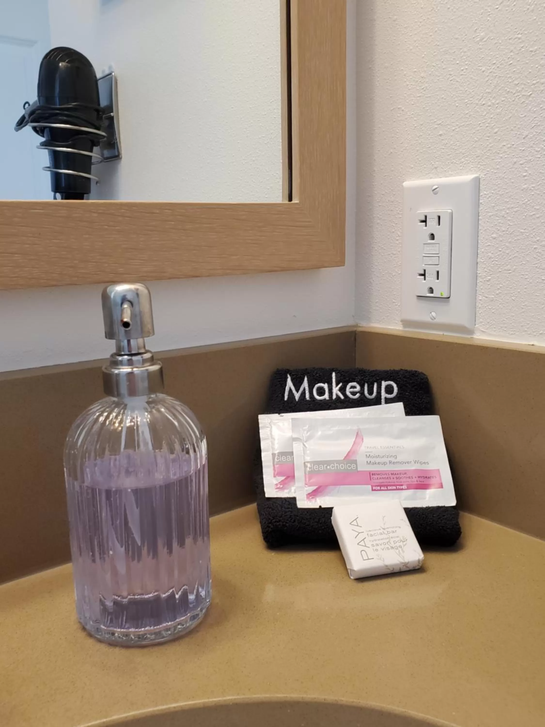 Shower in Moonstone Beach Motel