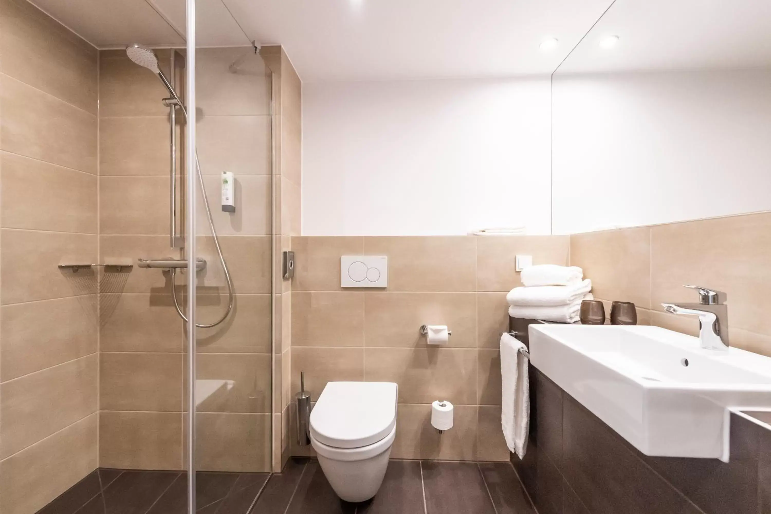 Shower, Bathroom in HARBR. hotel Heilbronn