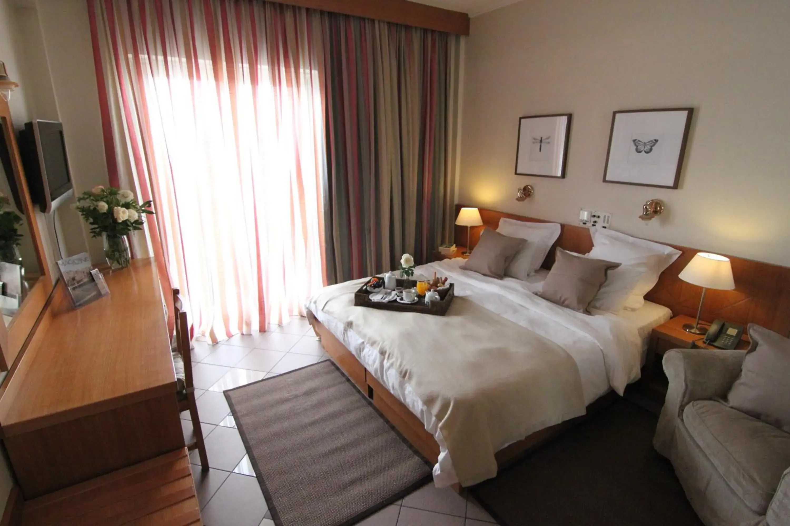 Photo of the whole room, Bed in Achillion Hotel