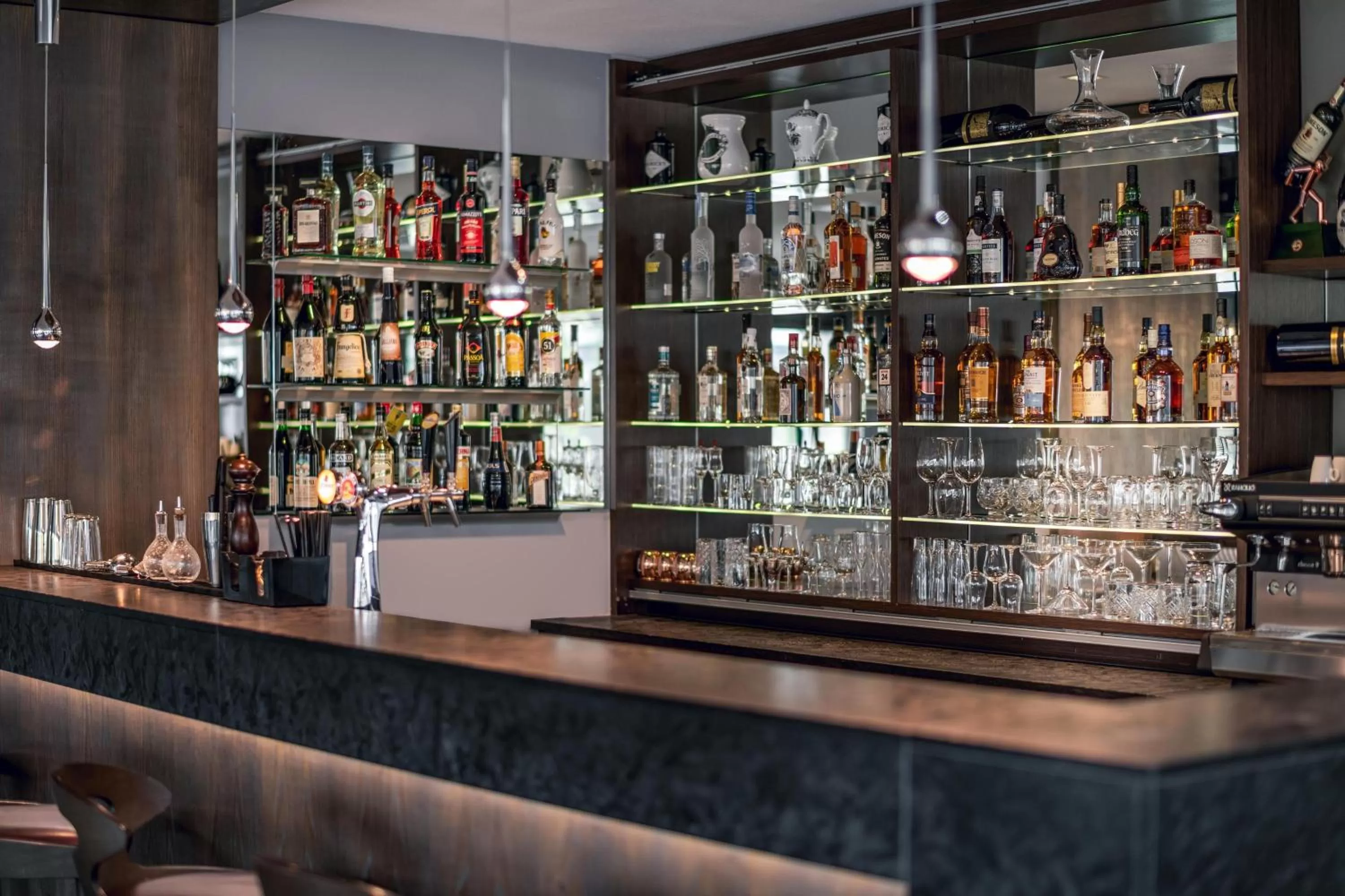 Lounge or bar in Sheraton Zürich Hotel