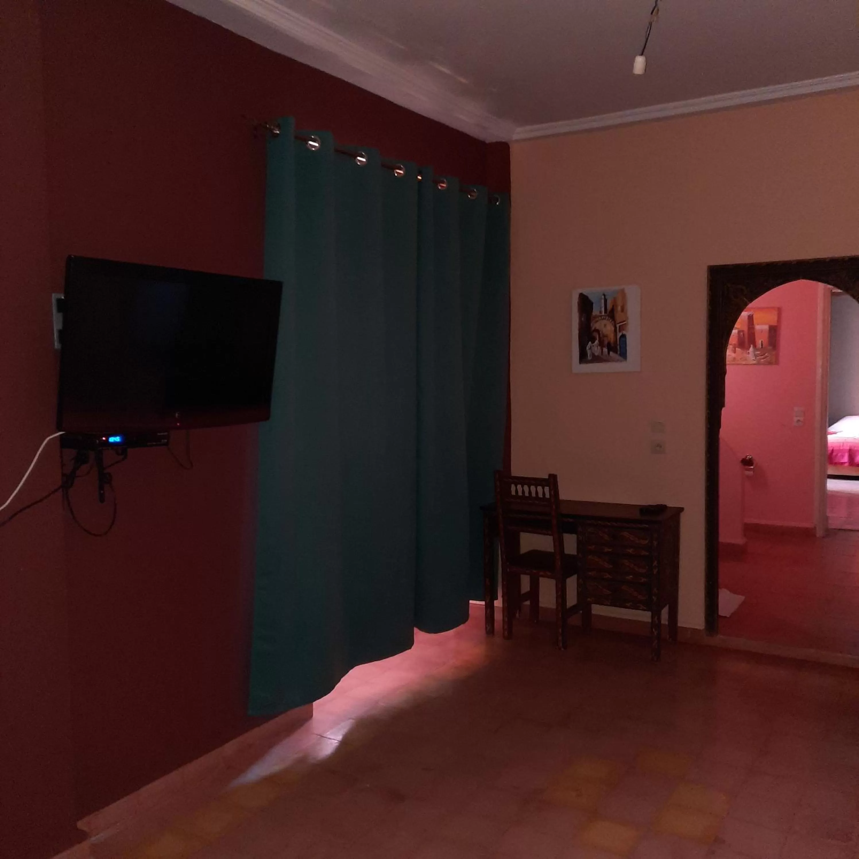 TV/Entertainment Center in Résidence Habiba