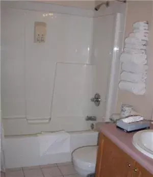 Bathroom in Model A Inn