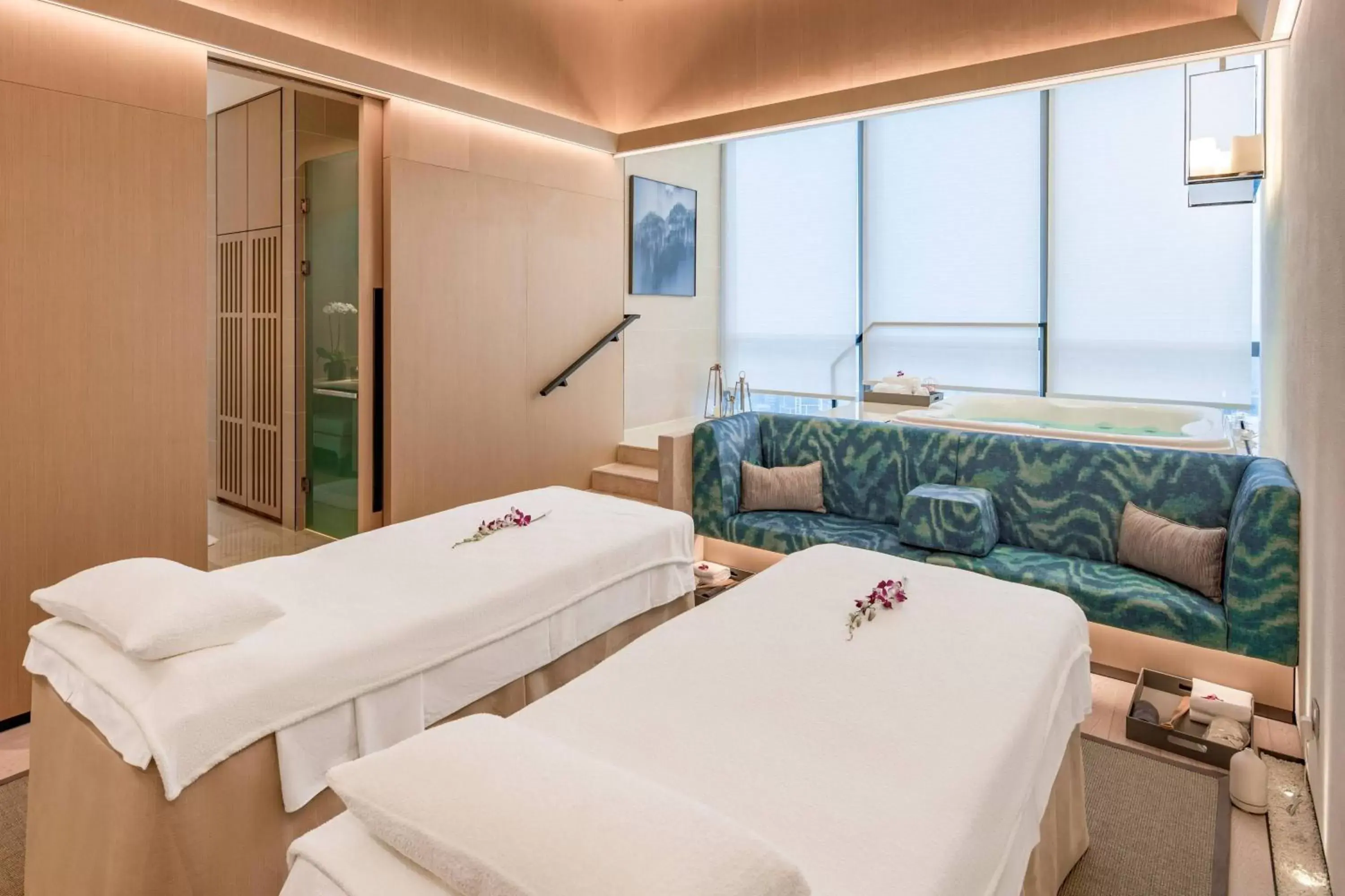 Spa and wellness centre/facilities in Renaissance Shenzhen Bay Hotel