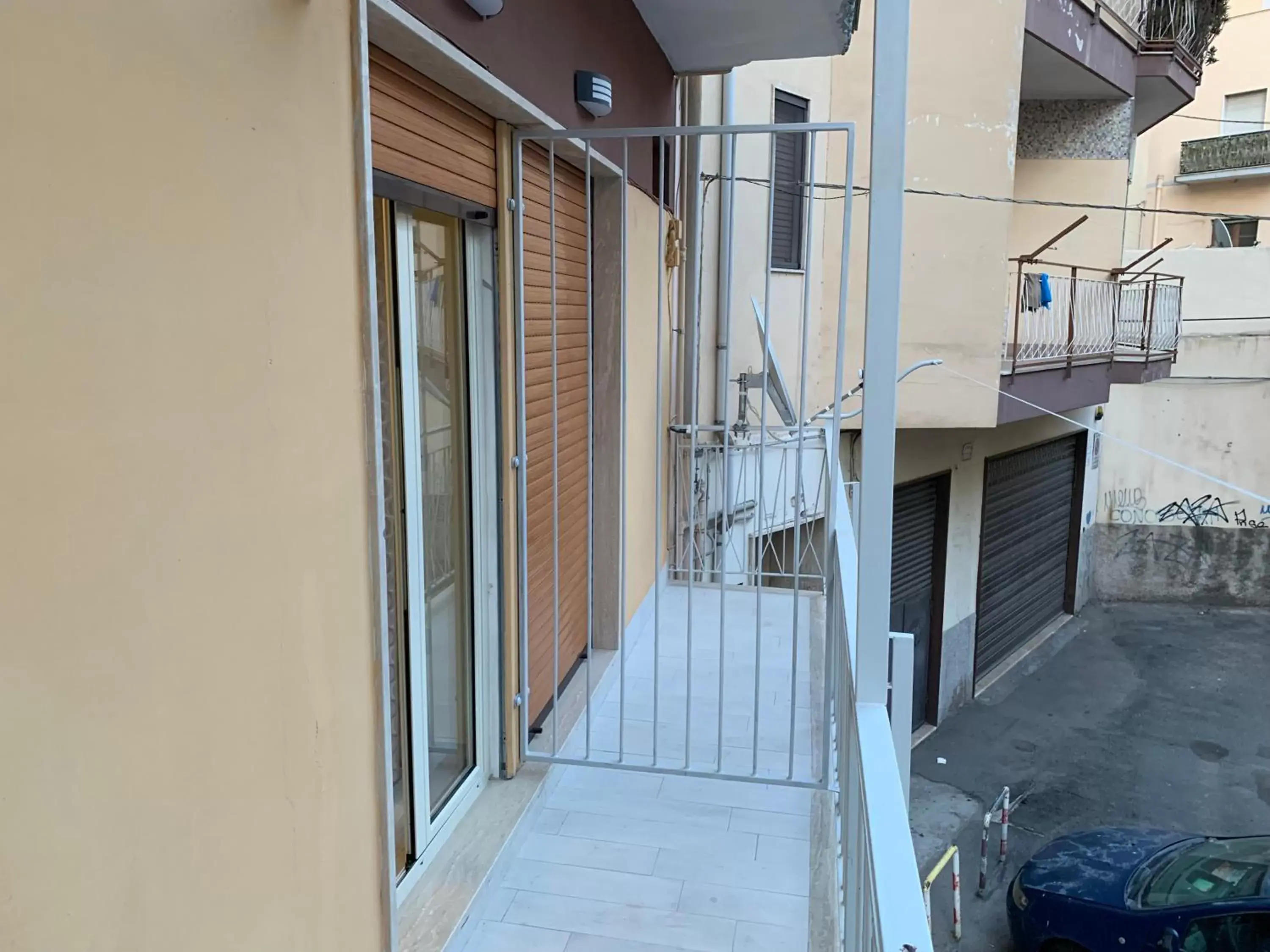 Property building, Balcony/Terrace in B&B In Centro