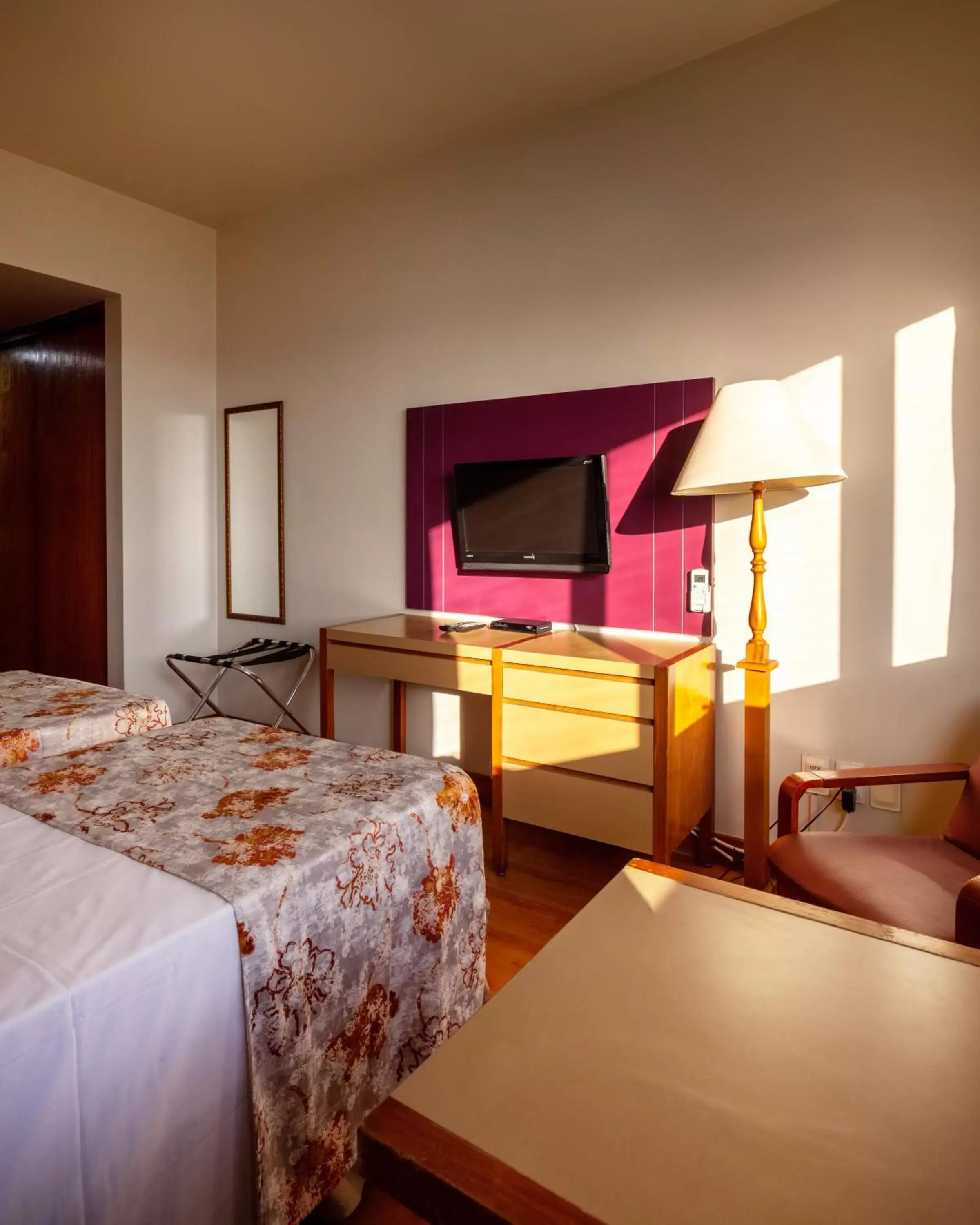 Bedroom, Bed in Nacional Inn Belo Horizonte