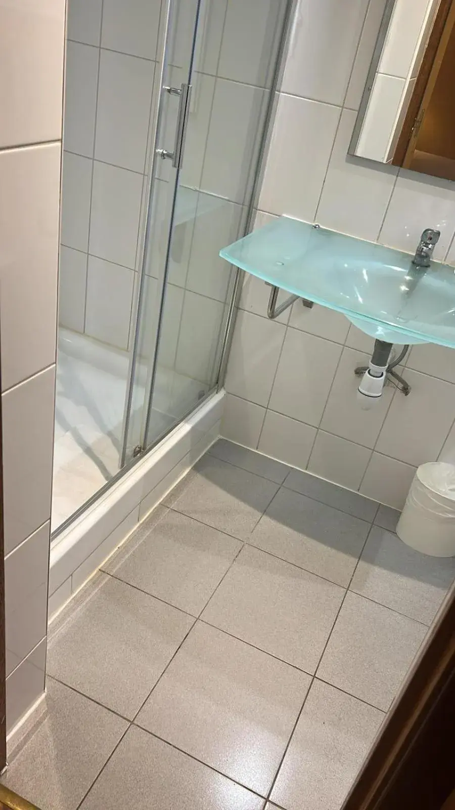 Toilet, Bathroom in 121 Paris Hotel