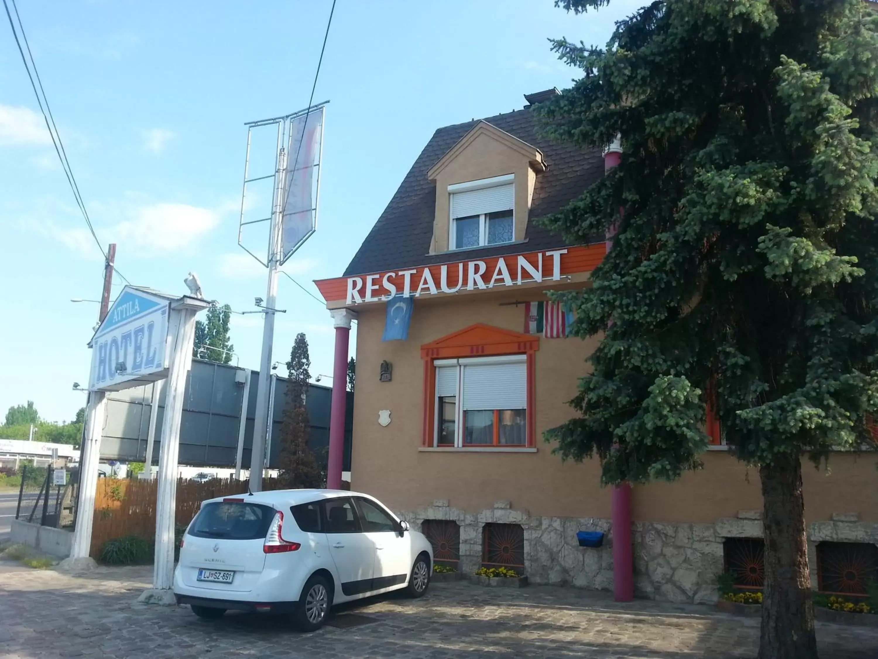 Property building, Facade/Entrance in Attila Hotel