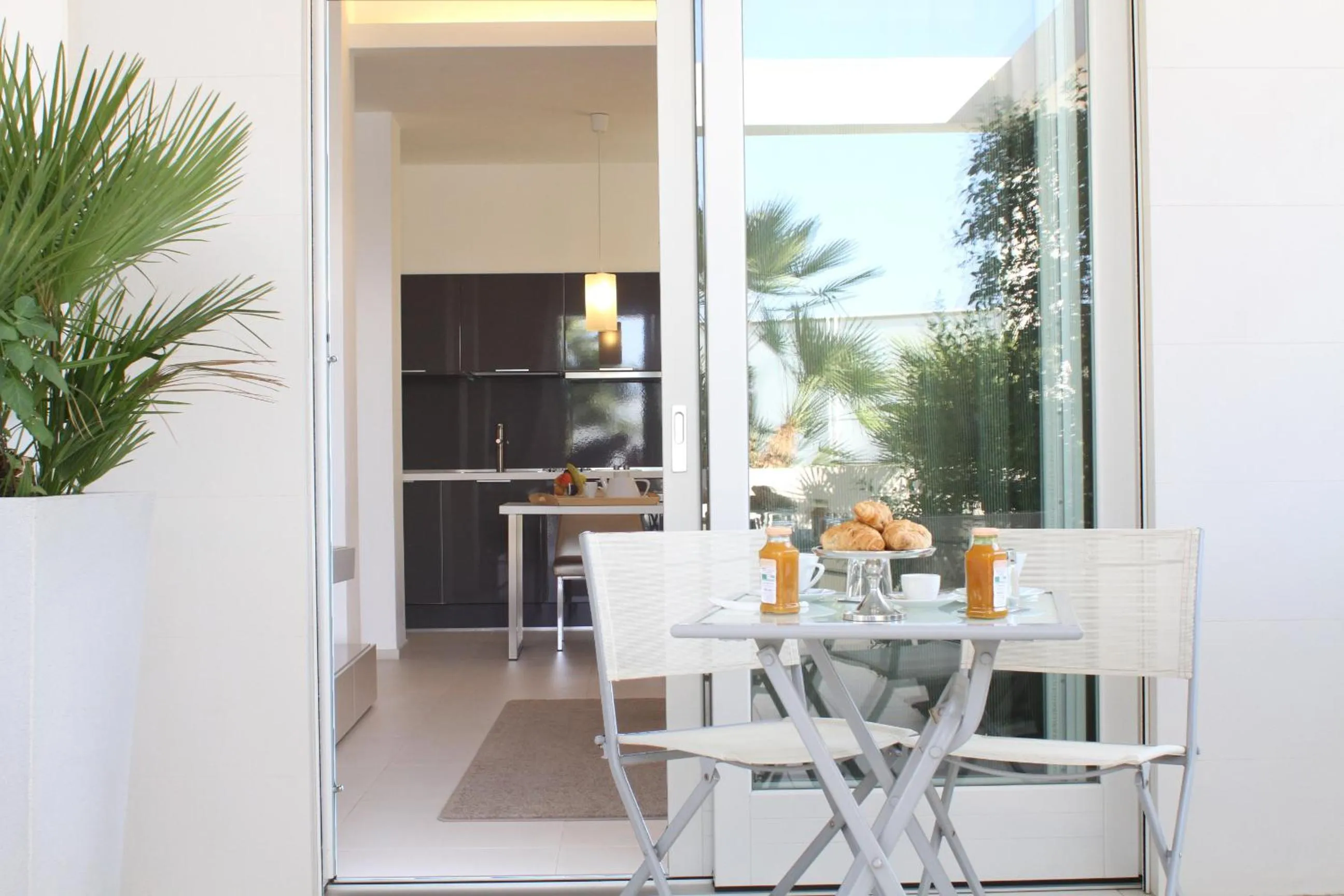 Patio in Soglow Business Class Hotel