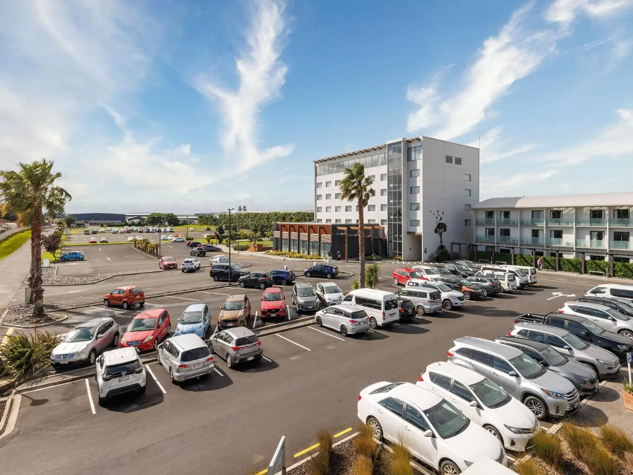 Property building in JetPark Auckland Airport Hotel