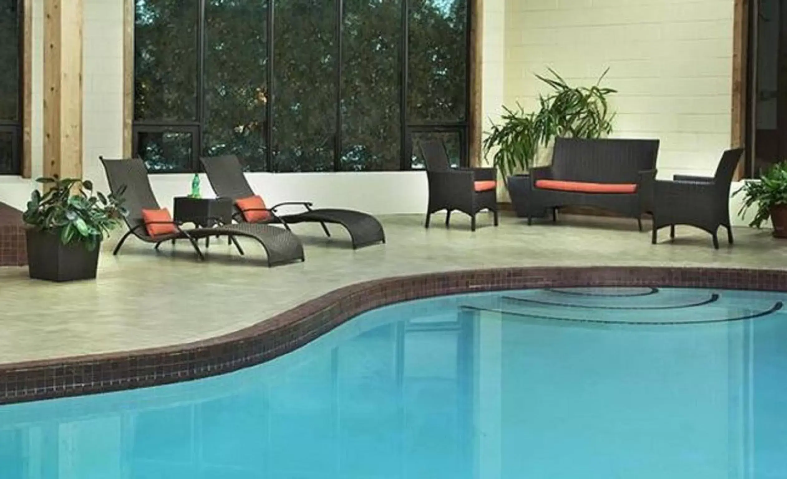 Swimming Pool in Travelodge Hotel by Wyndham Kingston Lasalle