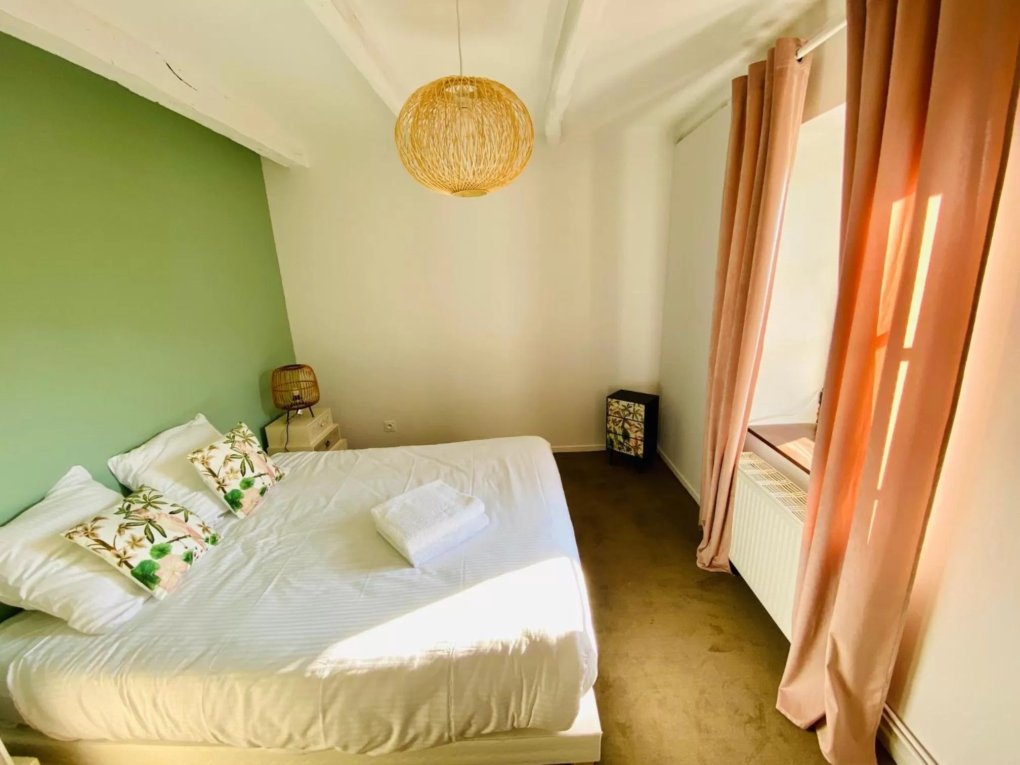 Bedroom, Bed in Domaine de Suzel