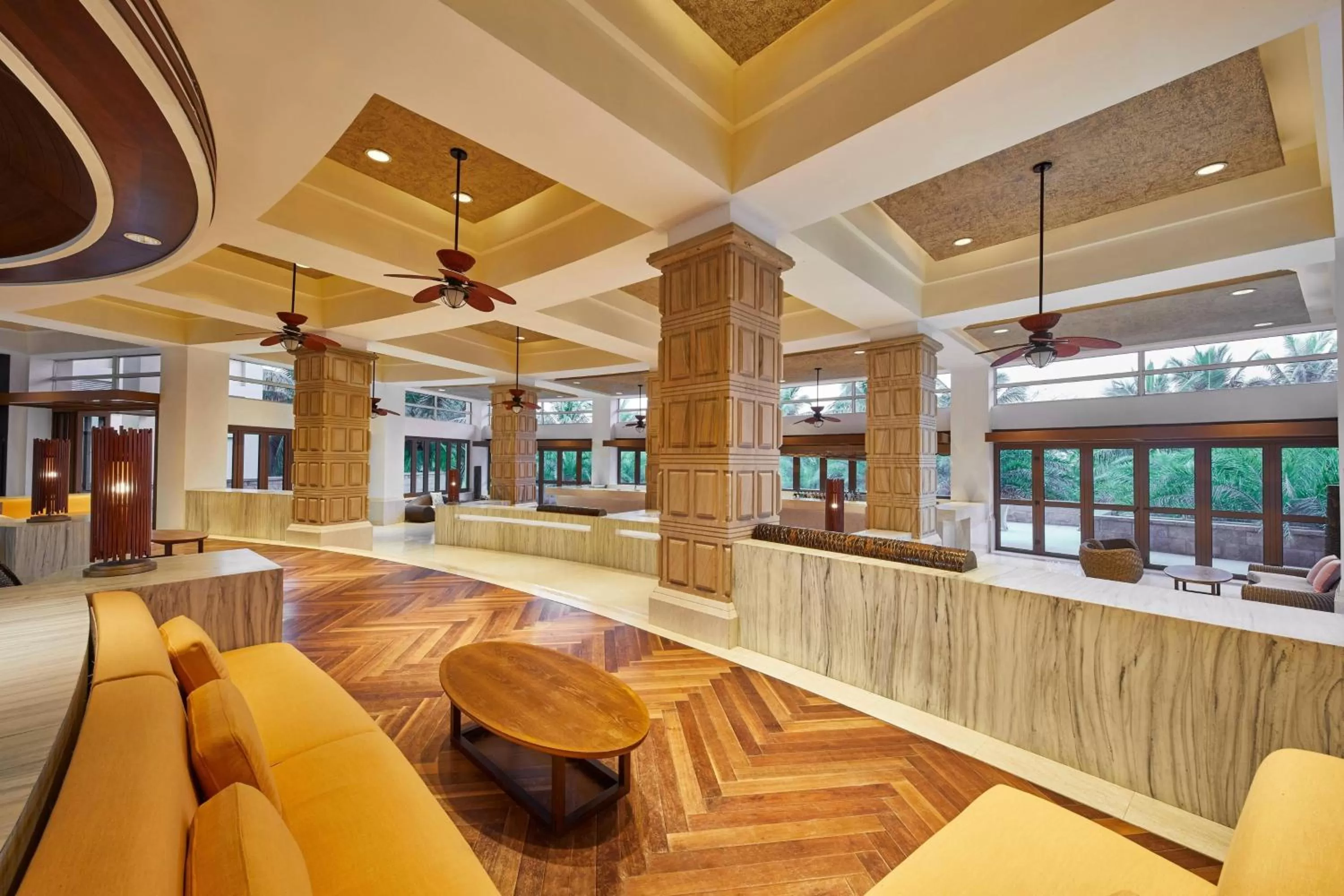 Lobby or reception in Four Points by Sheraton Shenzhou Peninsula Resort