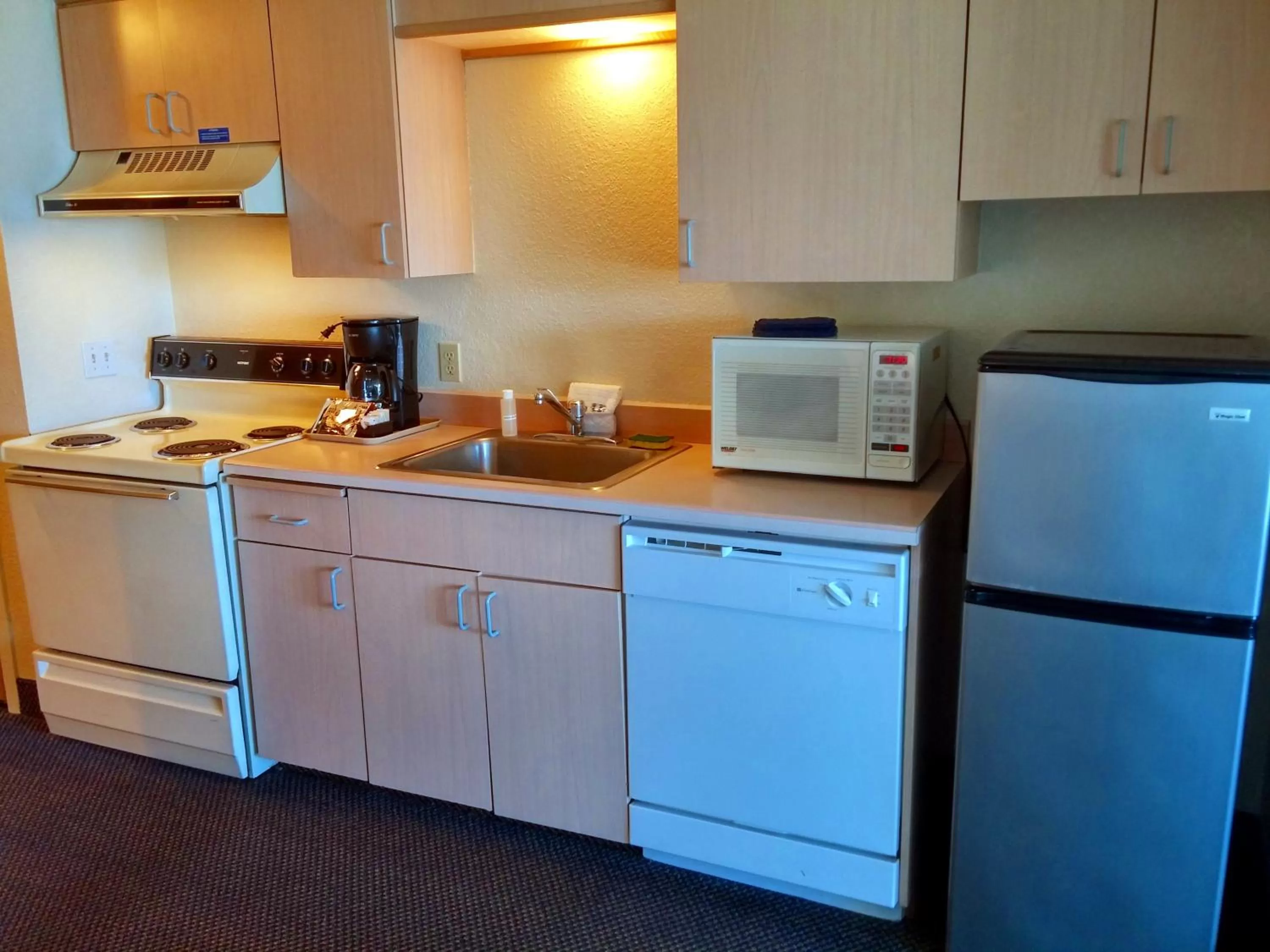 Suite - Non-Pet in Surfside Resort