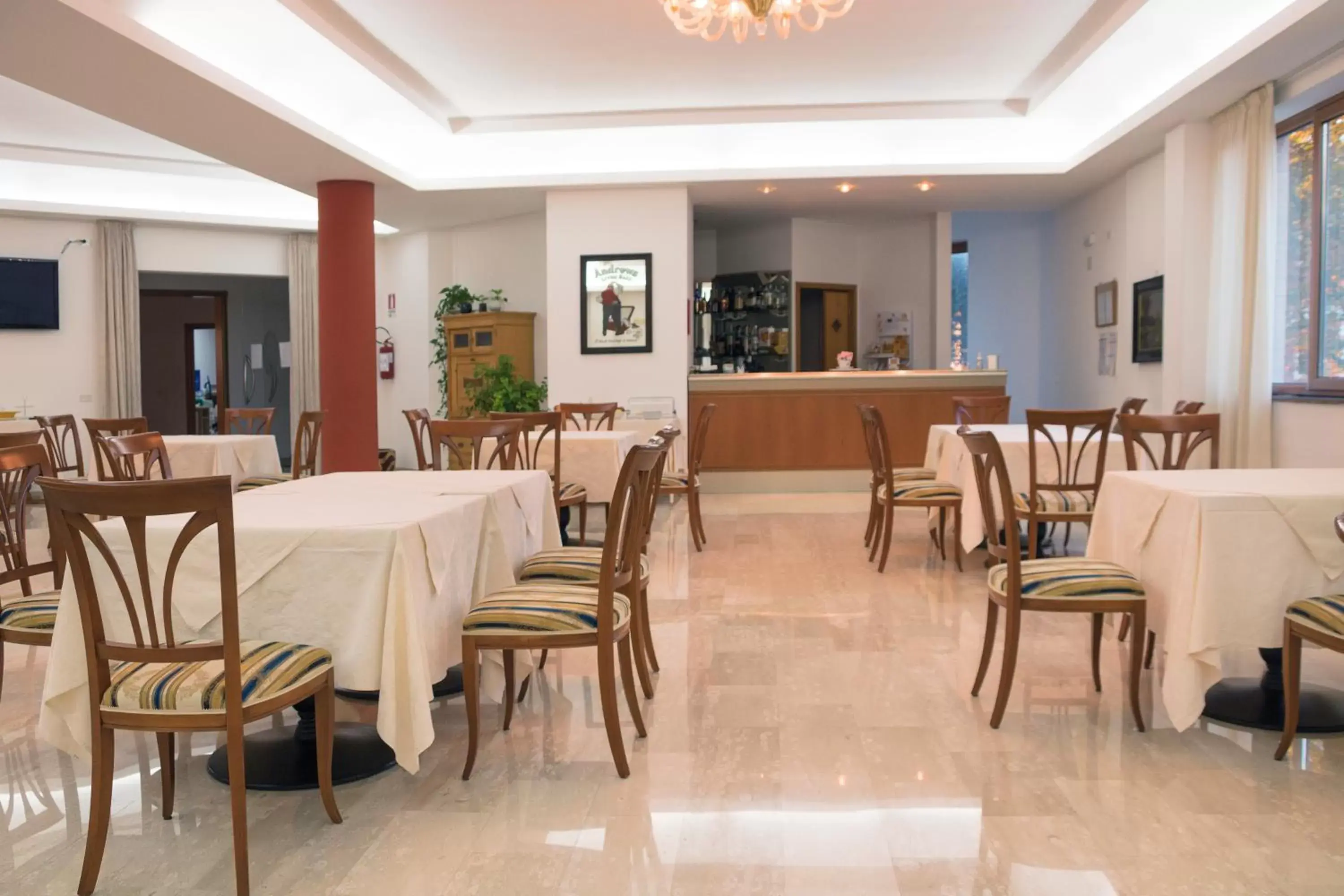 Lounge or bar, Restaurant/Places to Eat in Ruggiero Park Hotel