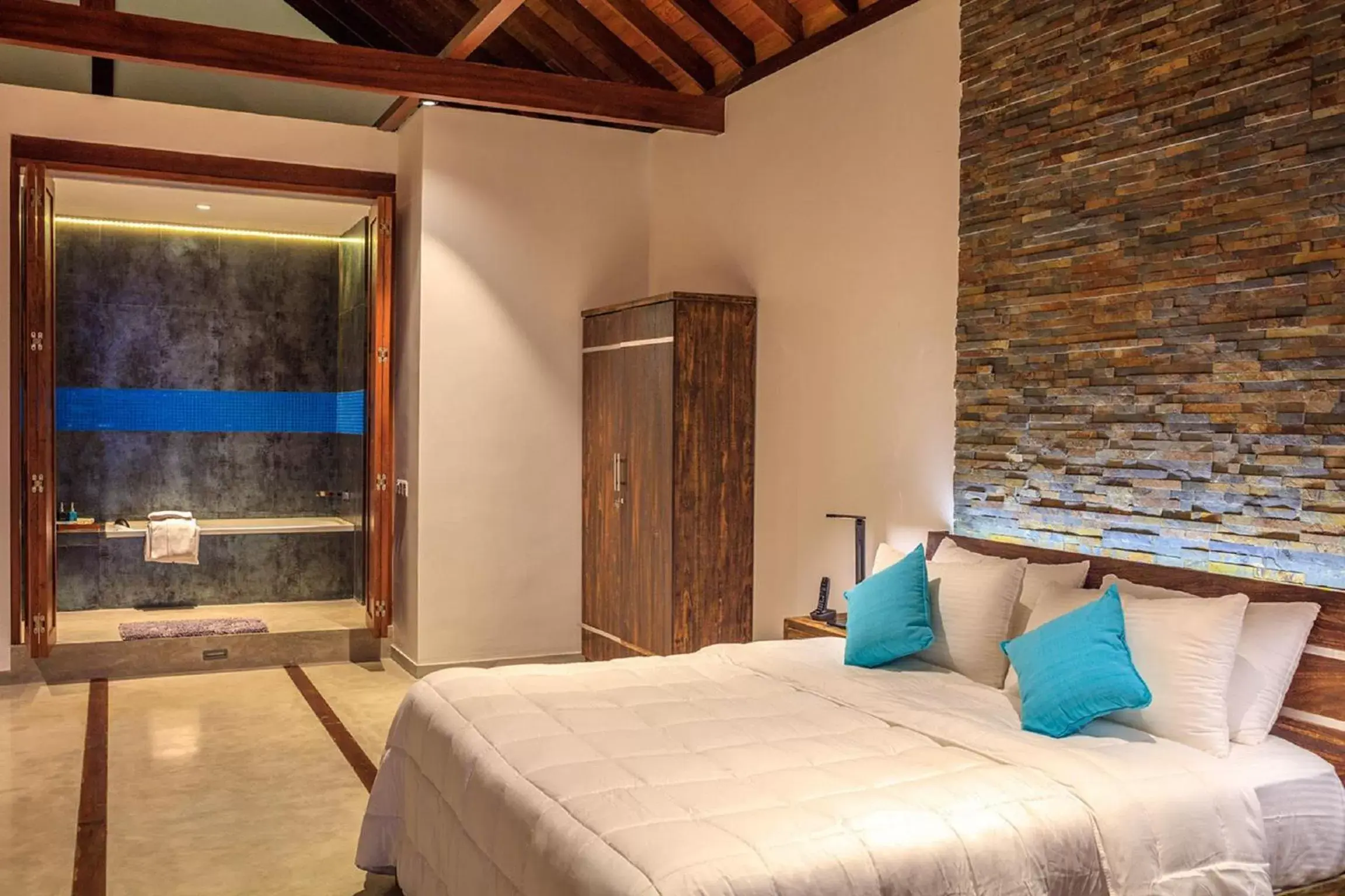 Bed in R Degrees Boutique Hotel & Spa Bed in R Degrees Boutique Hotel & Spa