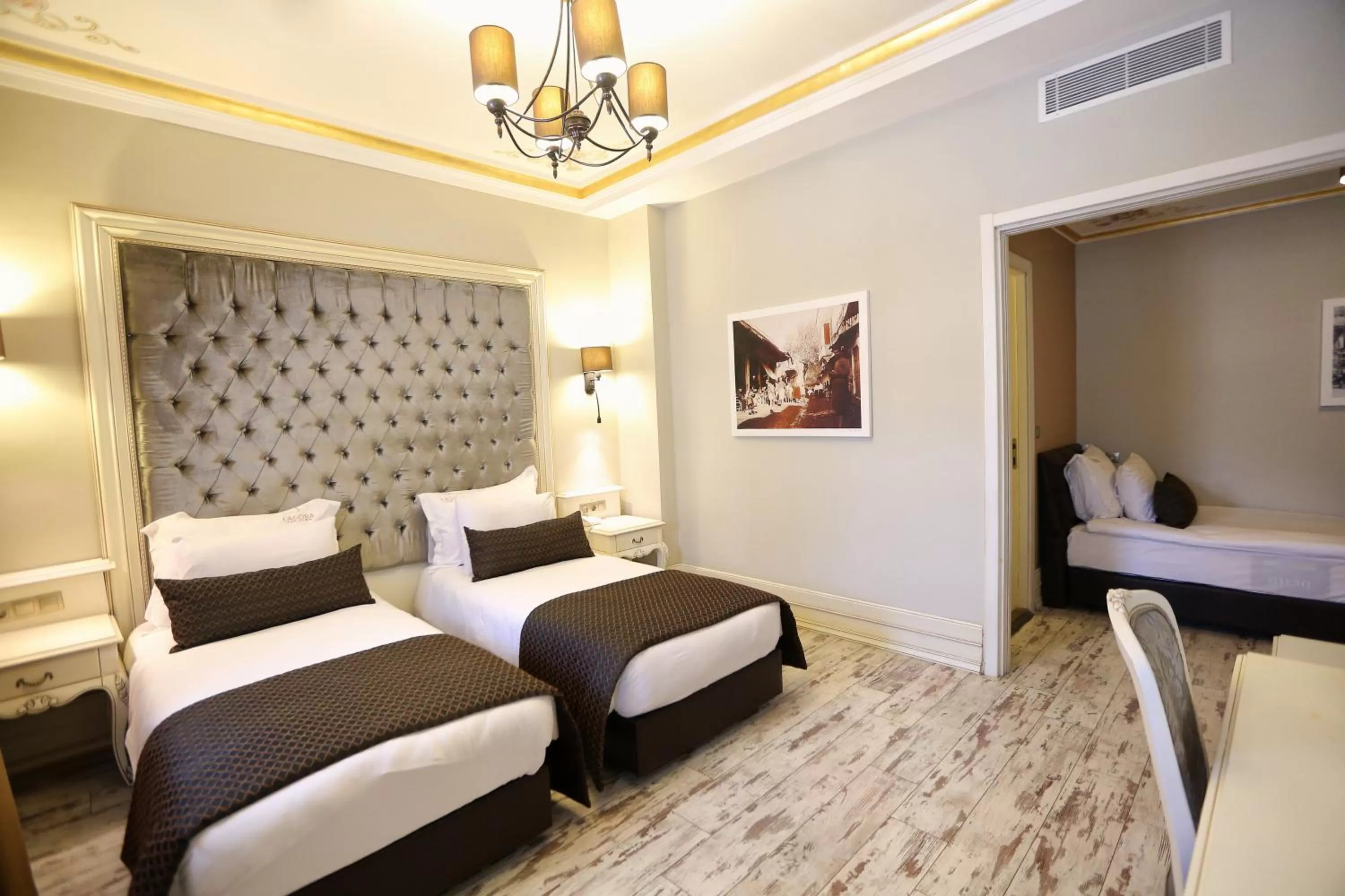 Living room, Bed in L'Agora Old Town Hotel & Bazaar