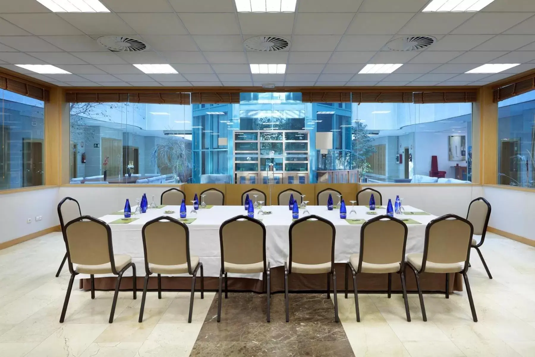 Meeting/conference room in Exe Gran Hotel Almenar