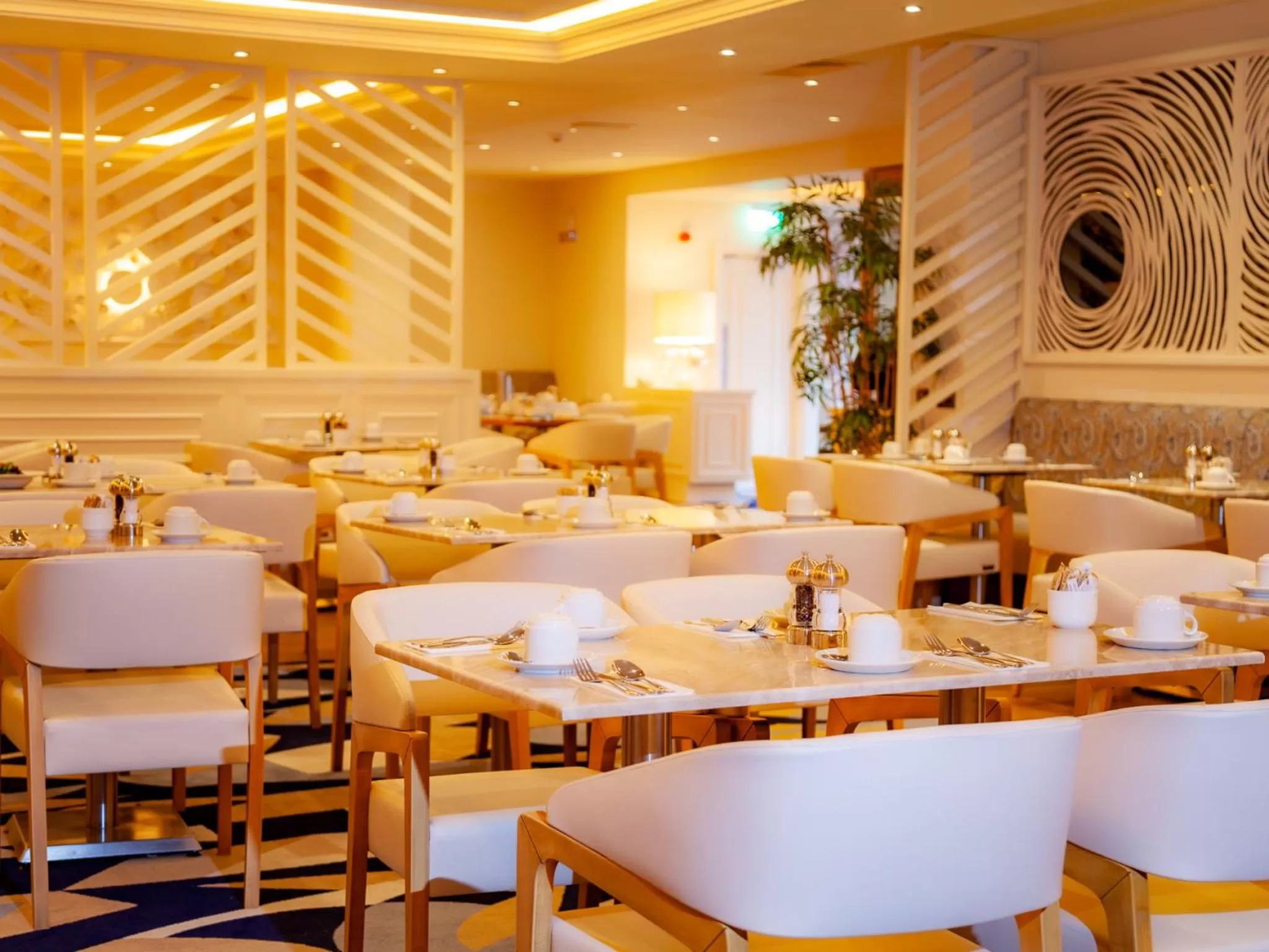 Restaurant/places to eat in The Connacht Hotel