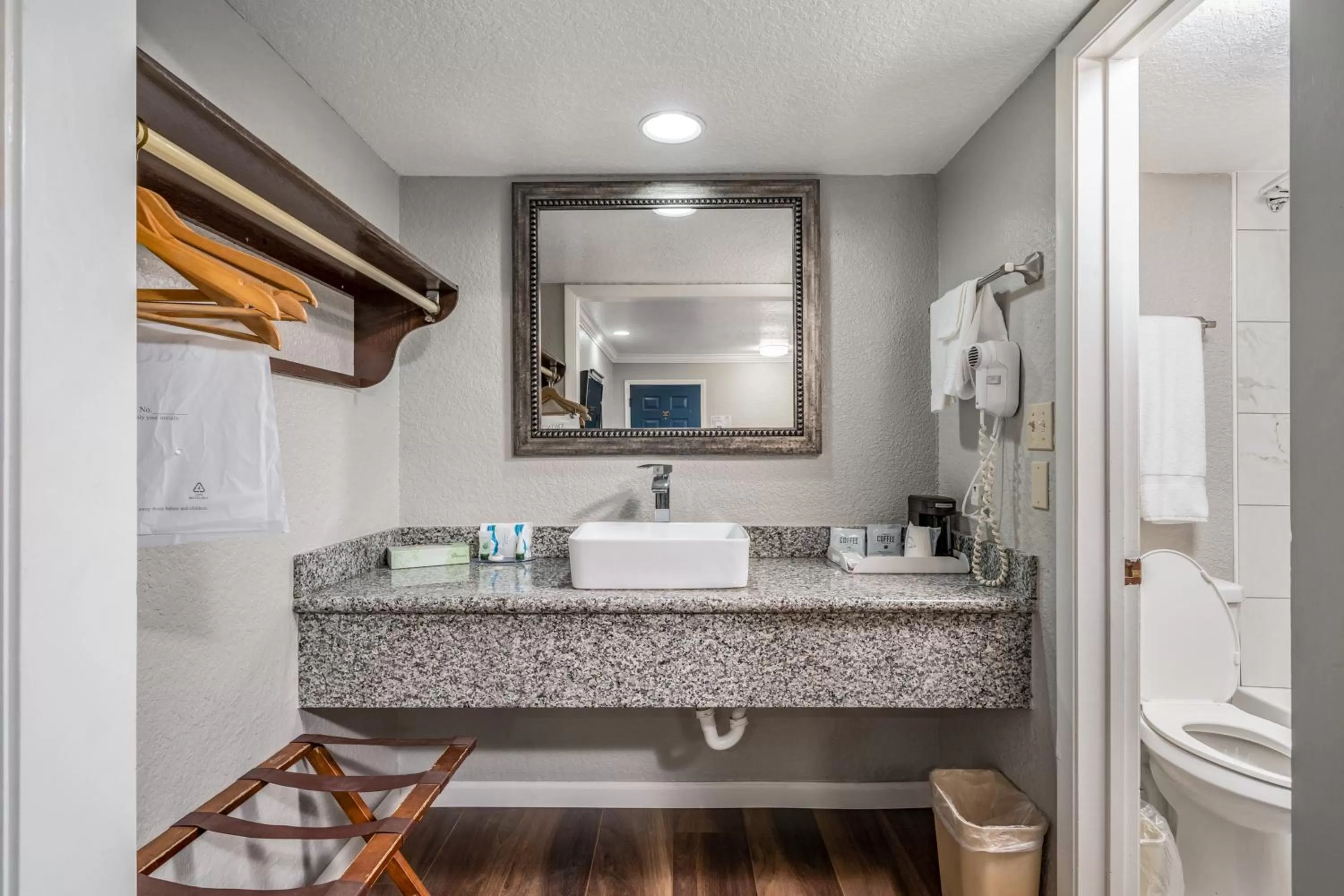 Bathroom in GatorTown Inn