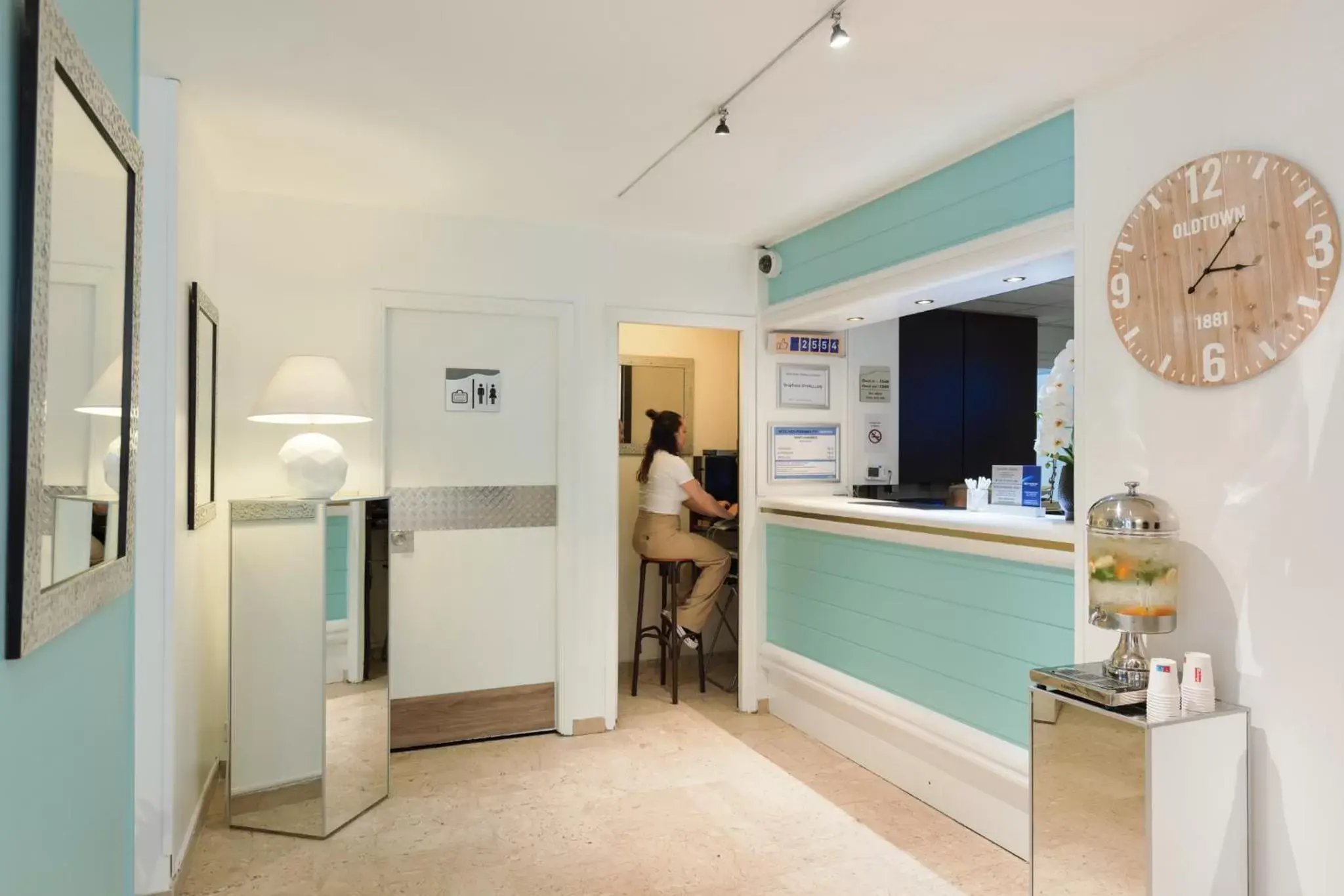 Lobby or reception in Best Western Hotel Mediterranee Menton