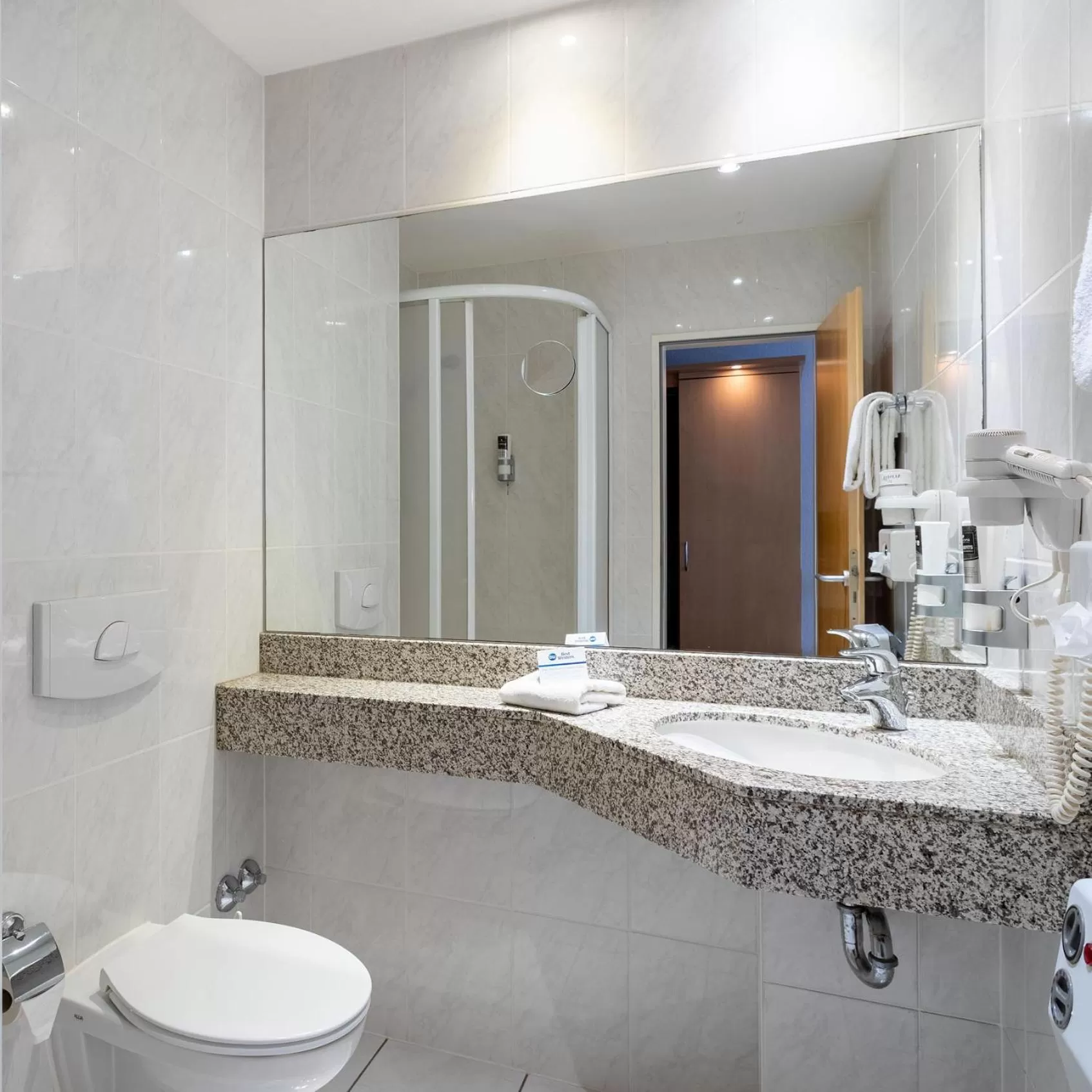 Bathroom in Waldhotel Eskeshof