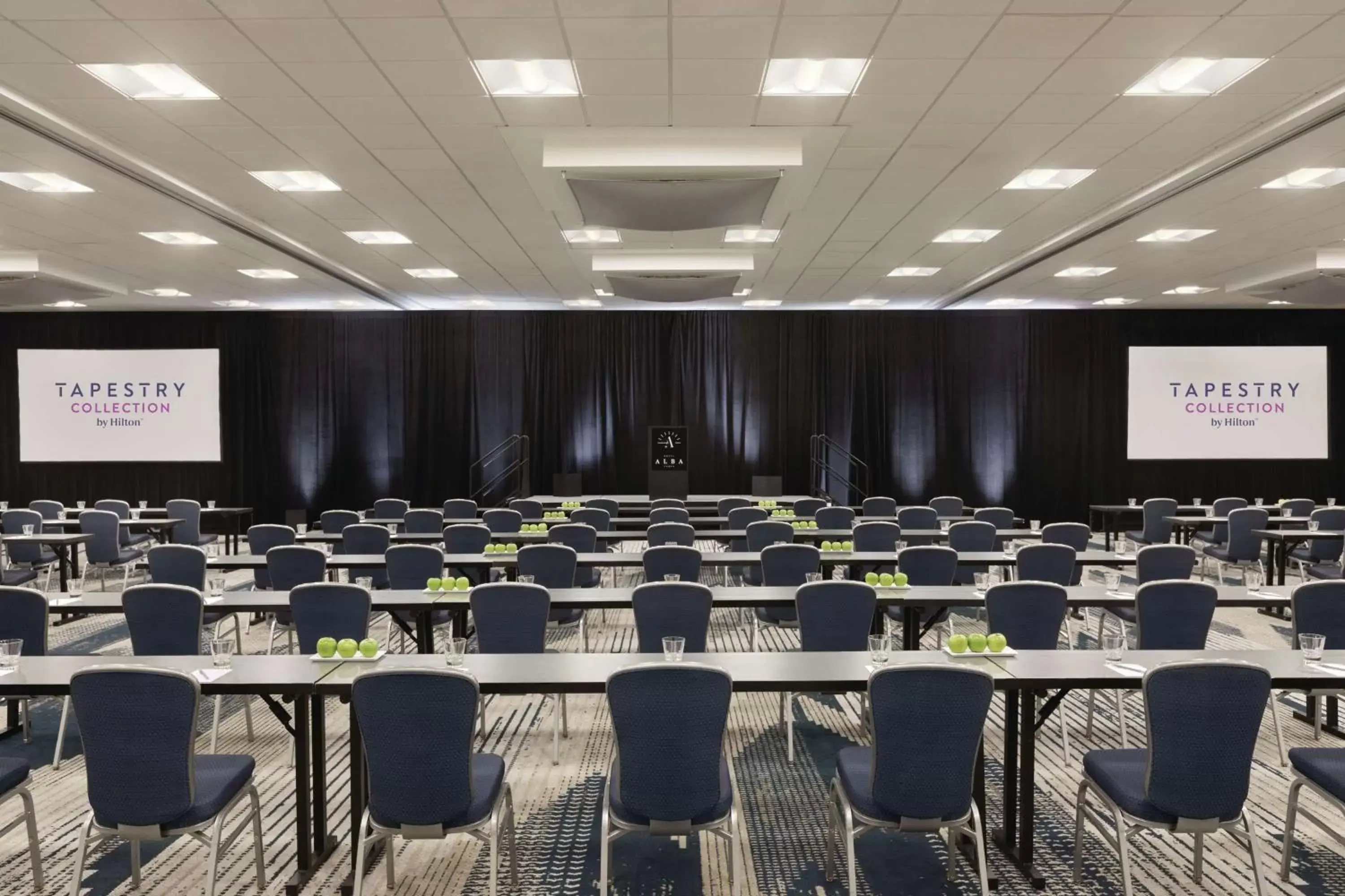 Meeting/conference room in Hotel Alba Tampa, Tapestry Collection By Hilton